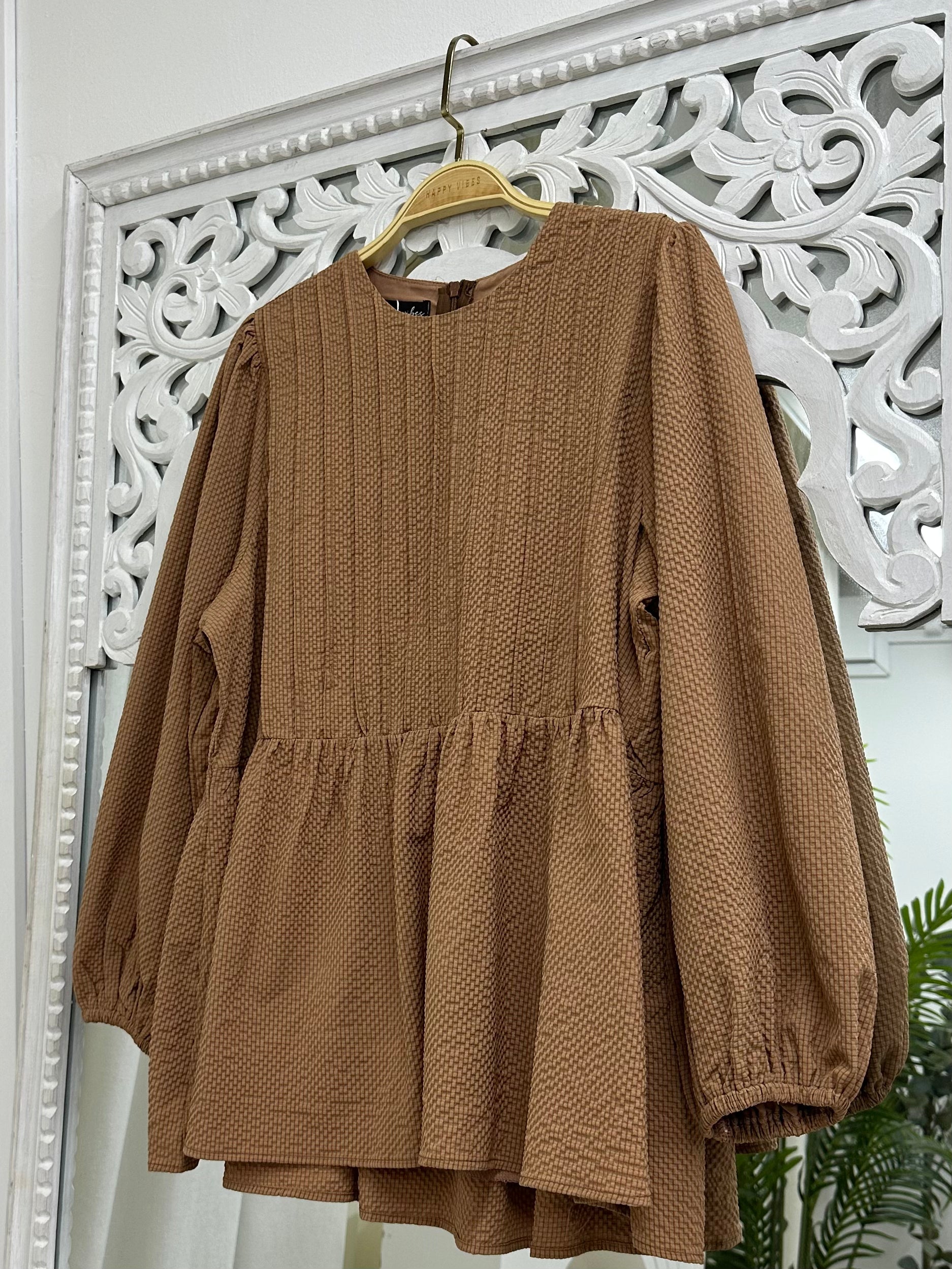 Doll Pleats Peplum Top