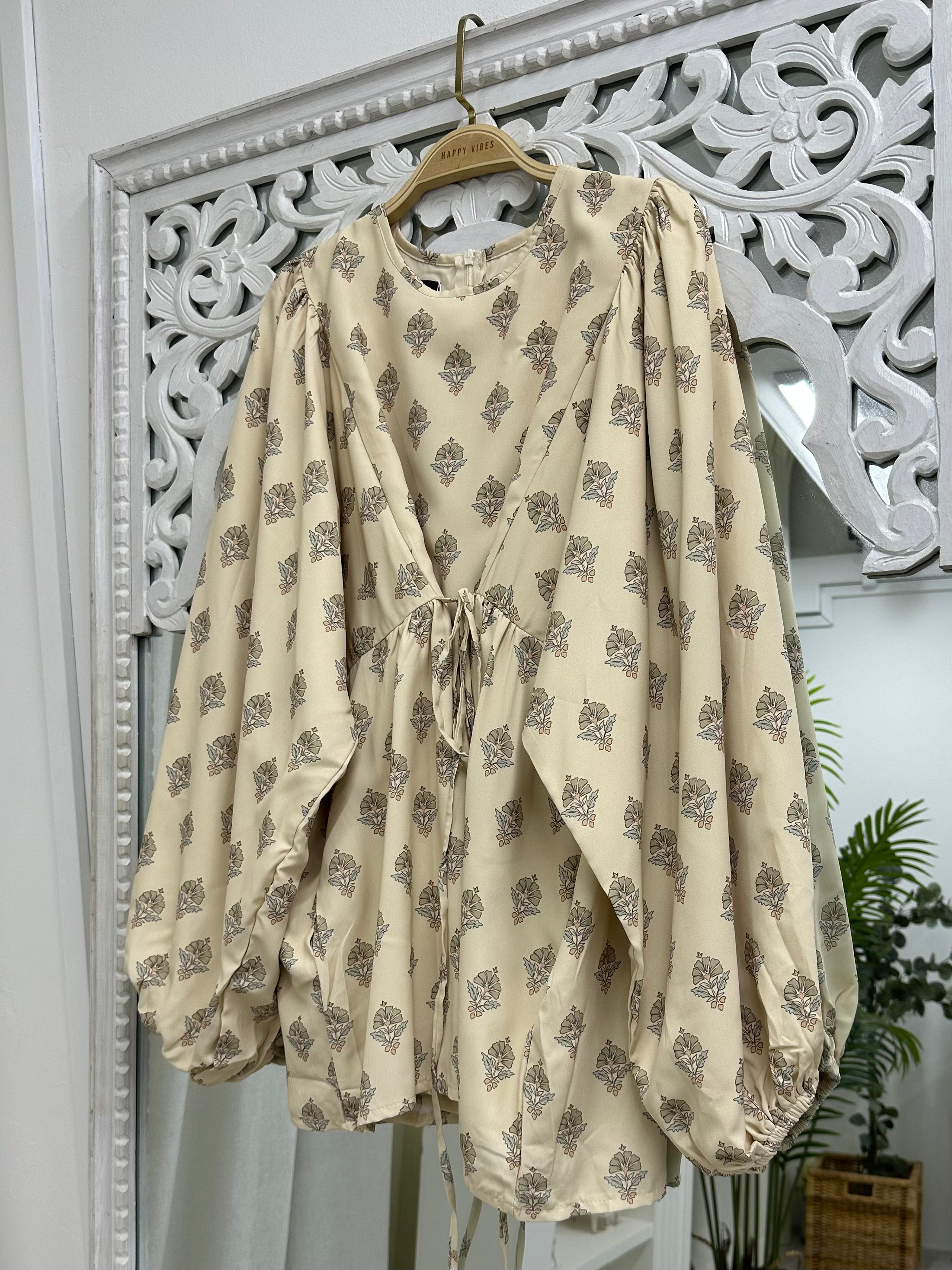 Faye Series - Botanical Heritage HV Label