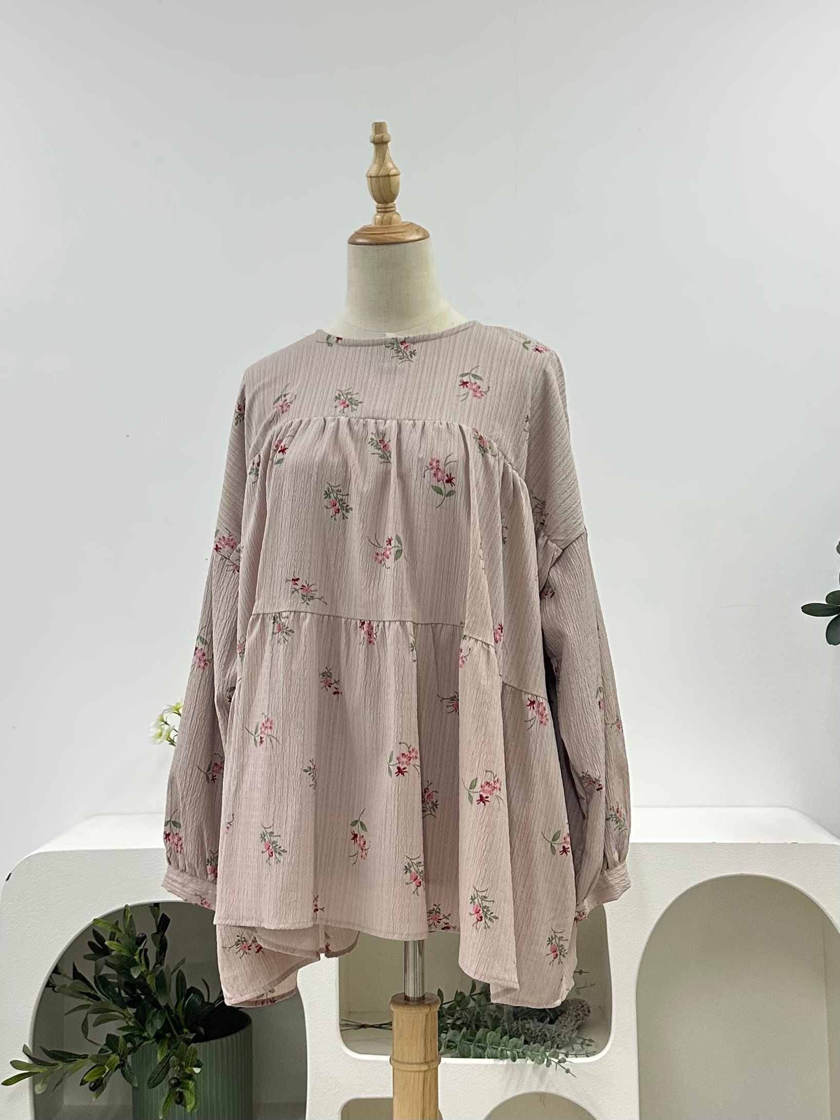 Kate Tiered Crinkle Top Crinkle Iron Free