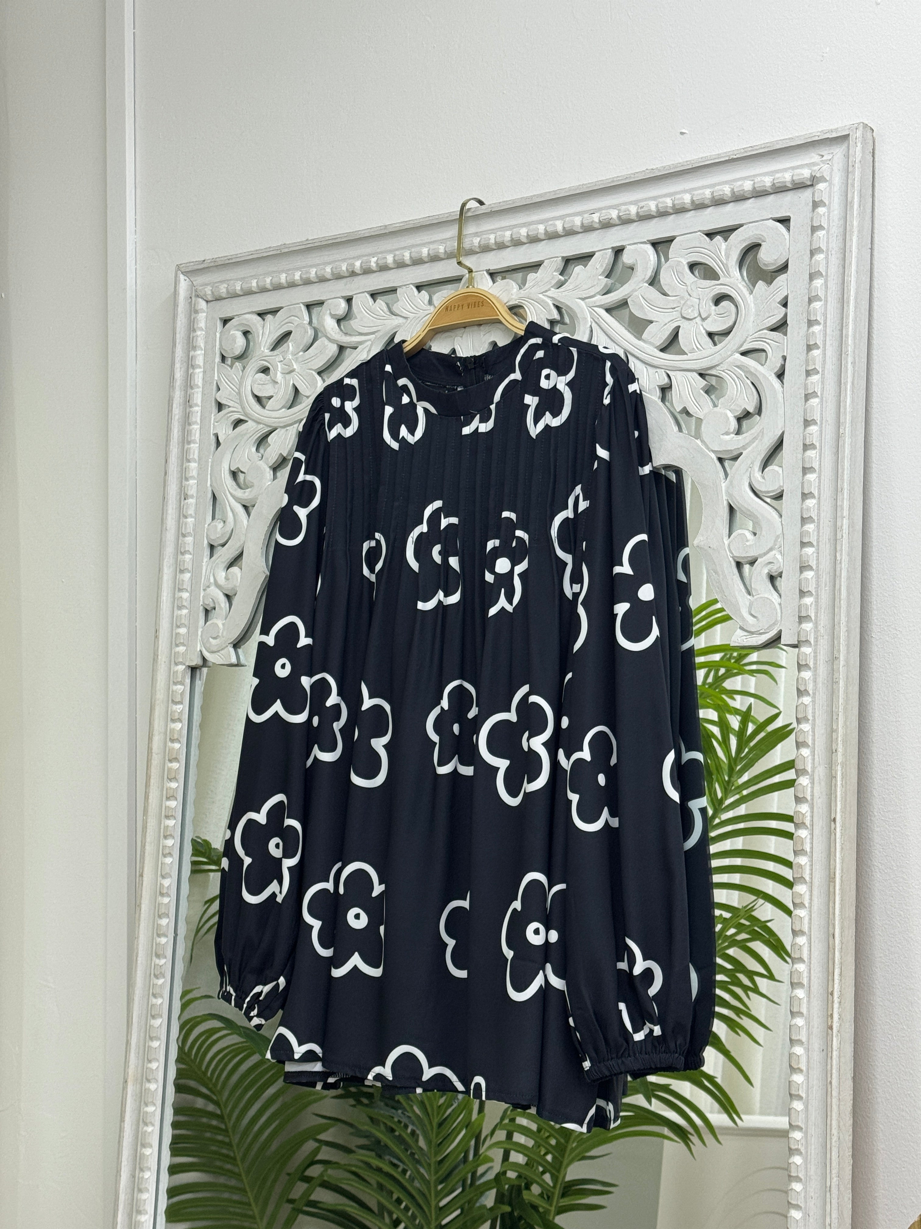 Rina Pleat Top - Printed Soft Fabric