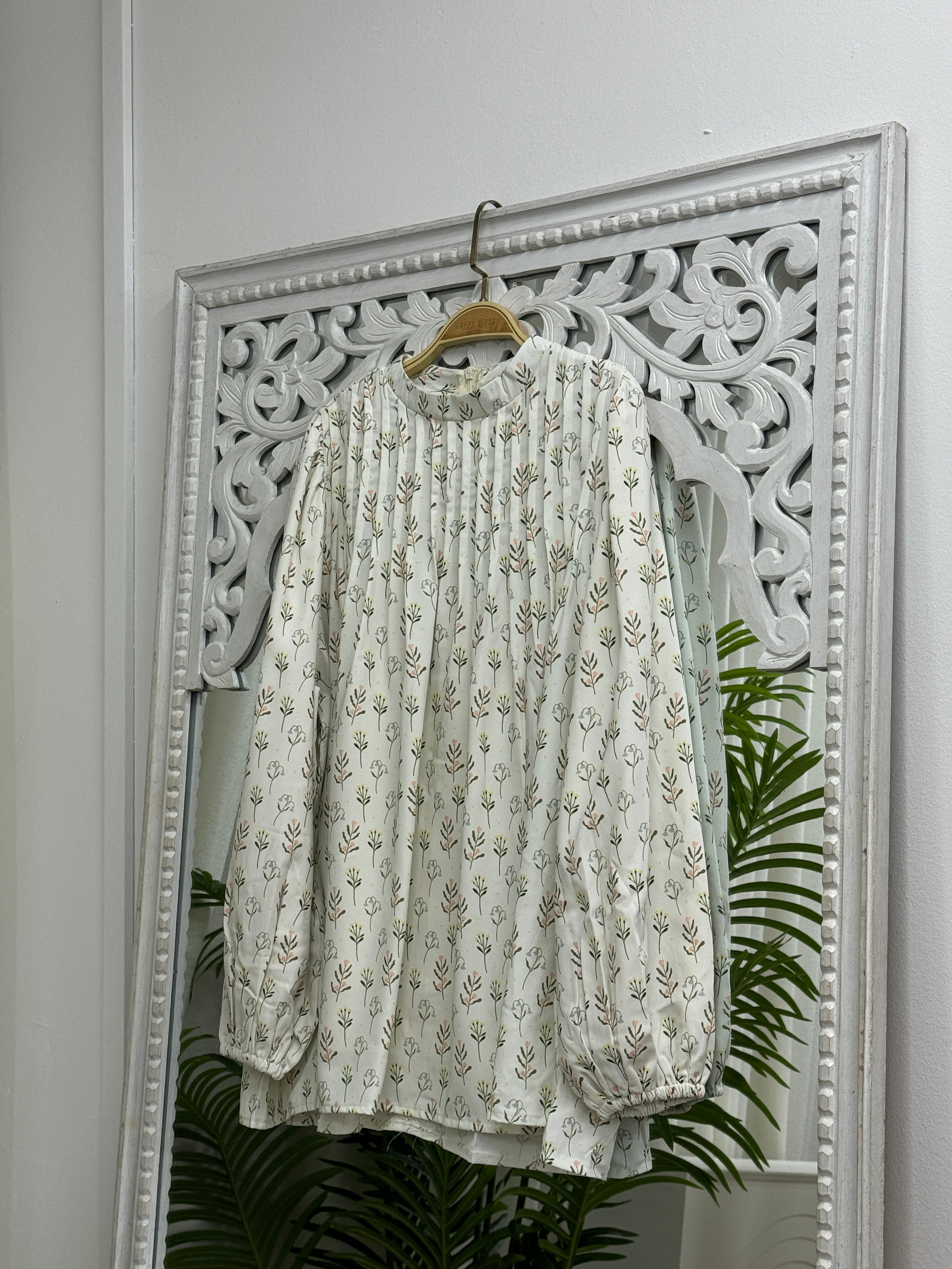 Rina Pleat Top - Printed Soft Fabric