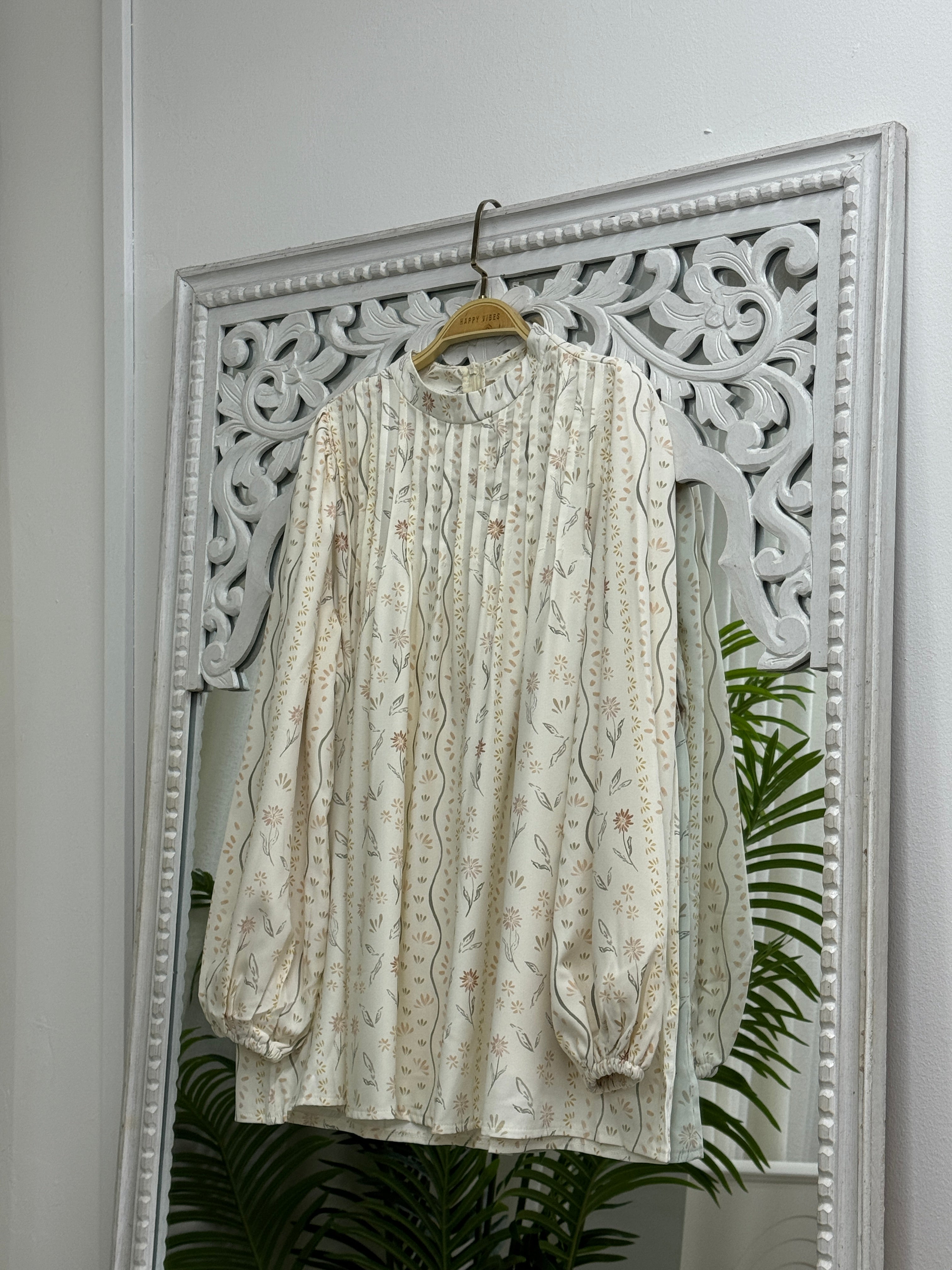 Rina Pleat Top - Printed Soft Fabric