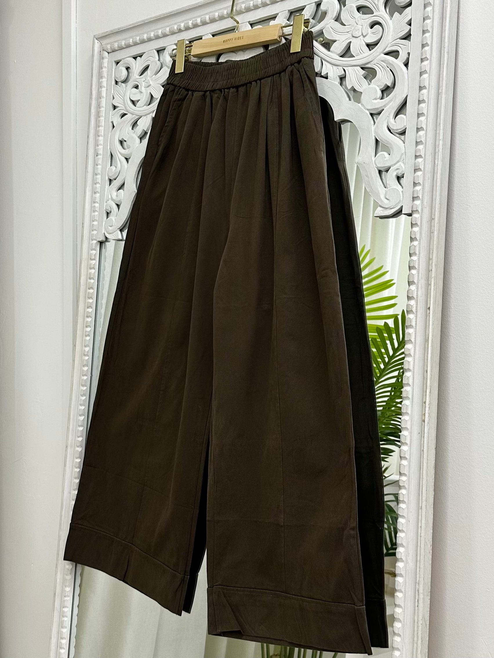 Relaxed Elastic Waist Pants