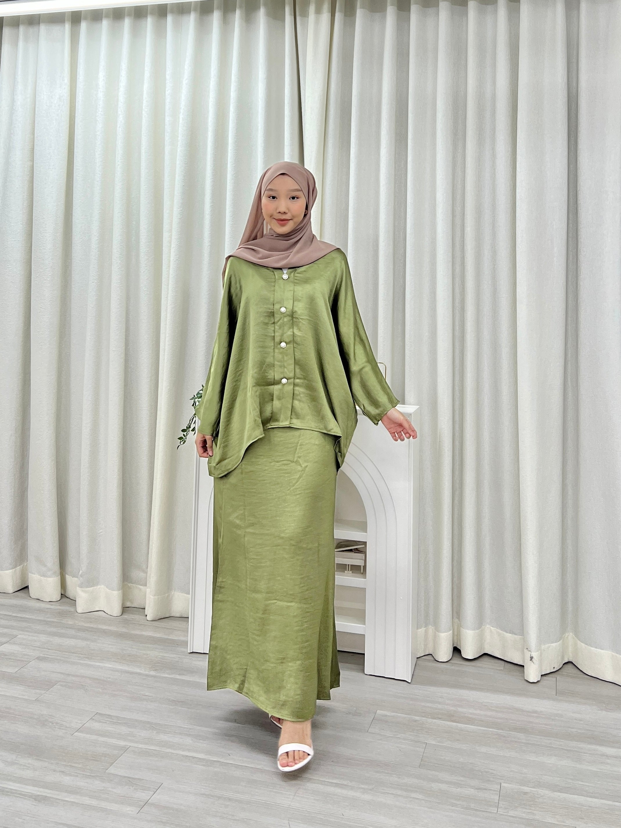 Safira Satin Button Kurung Set