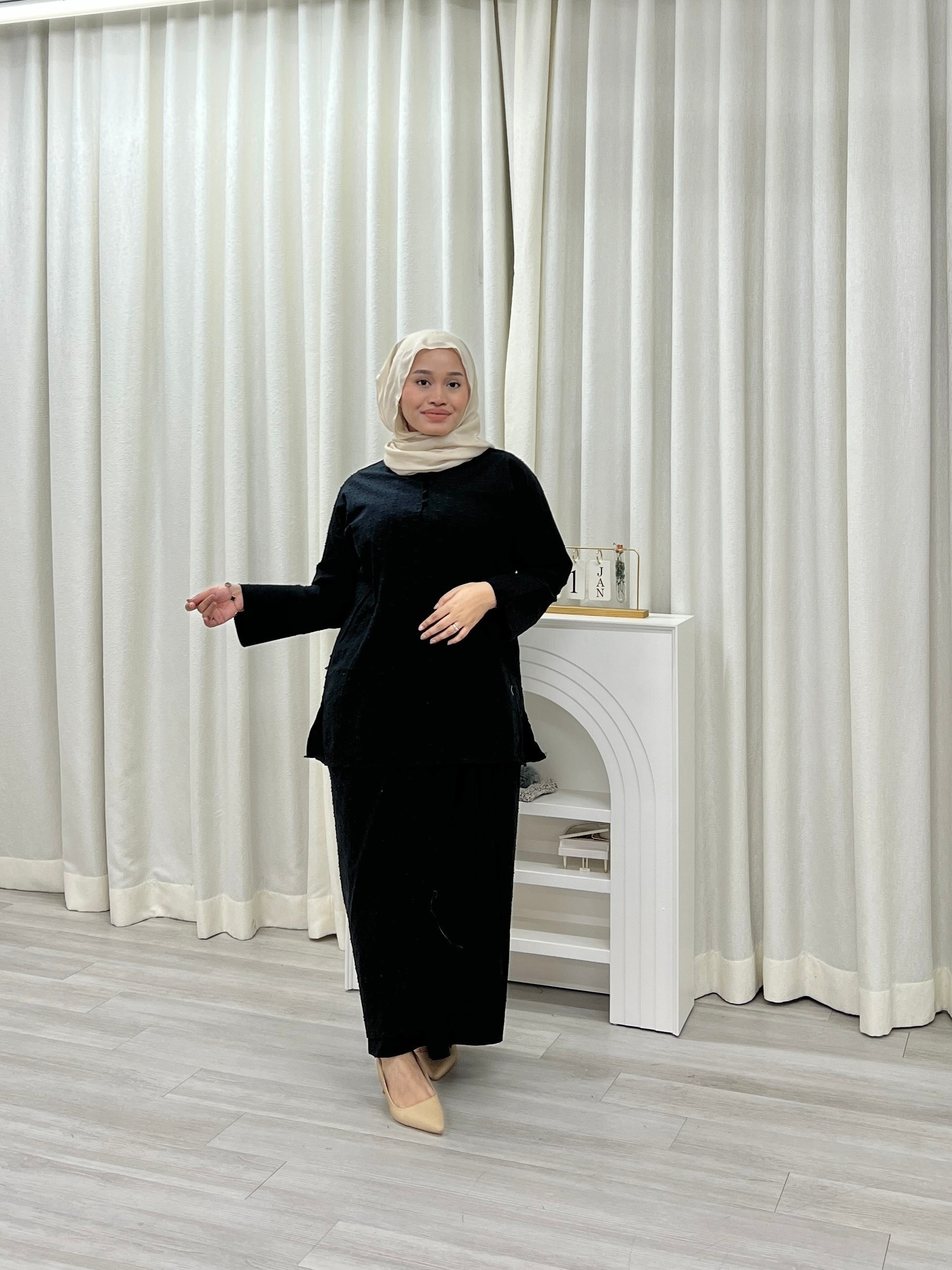Simple Pom Pom Long Set Skirt Raya