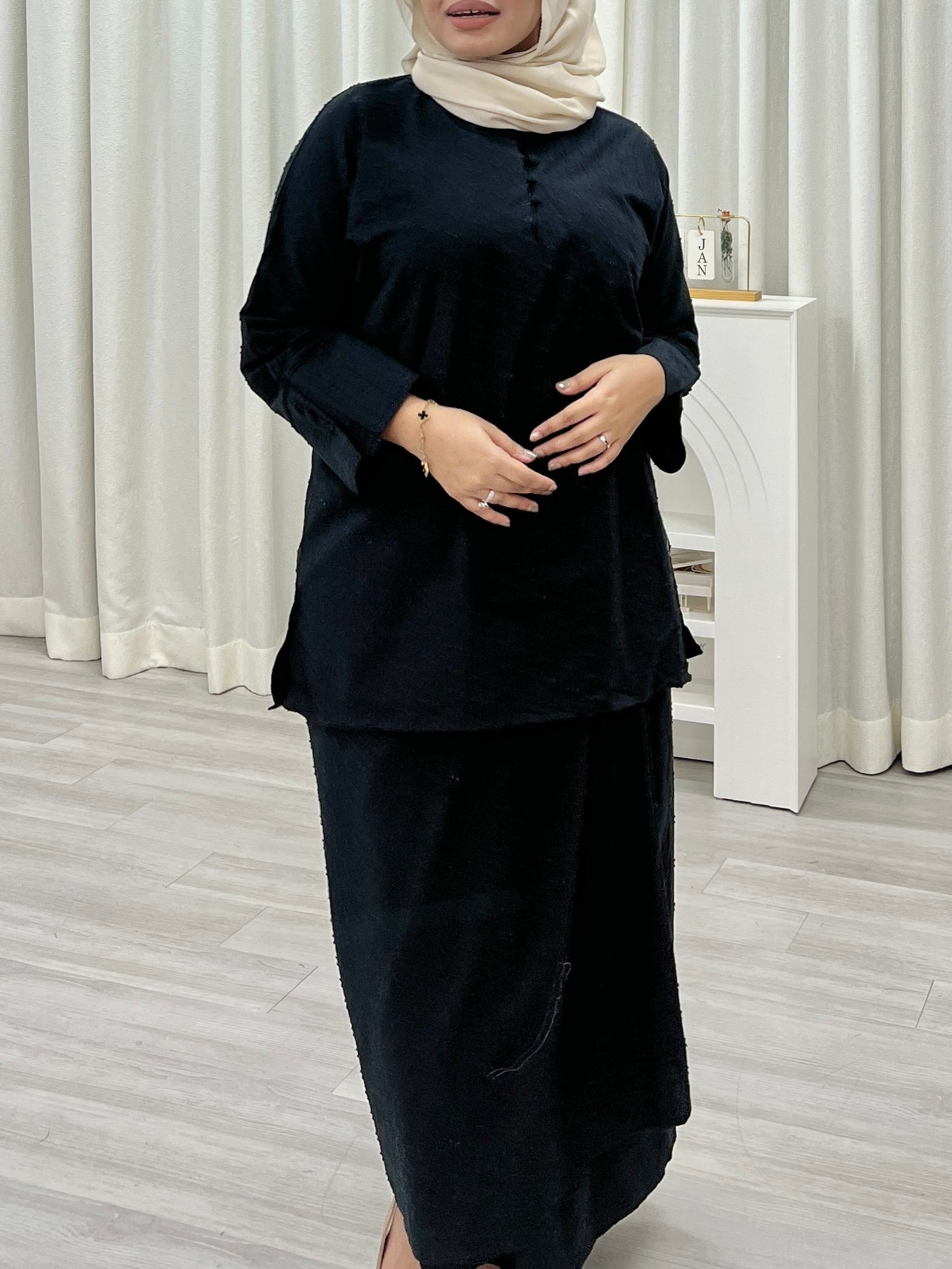 Simple Pom Pom Long Set Skirt Raya