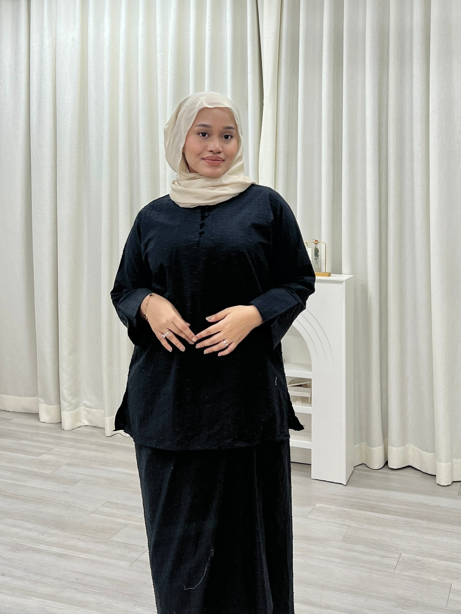 Simple Pom Pom Long Set Skirt Raya