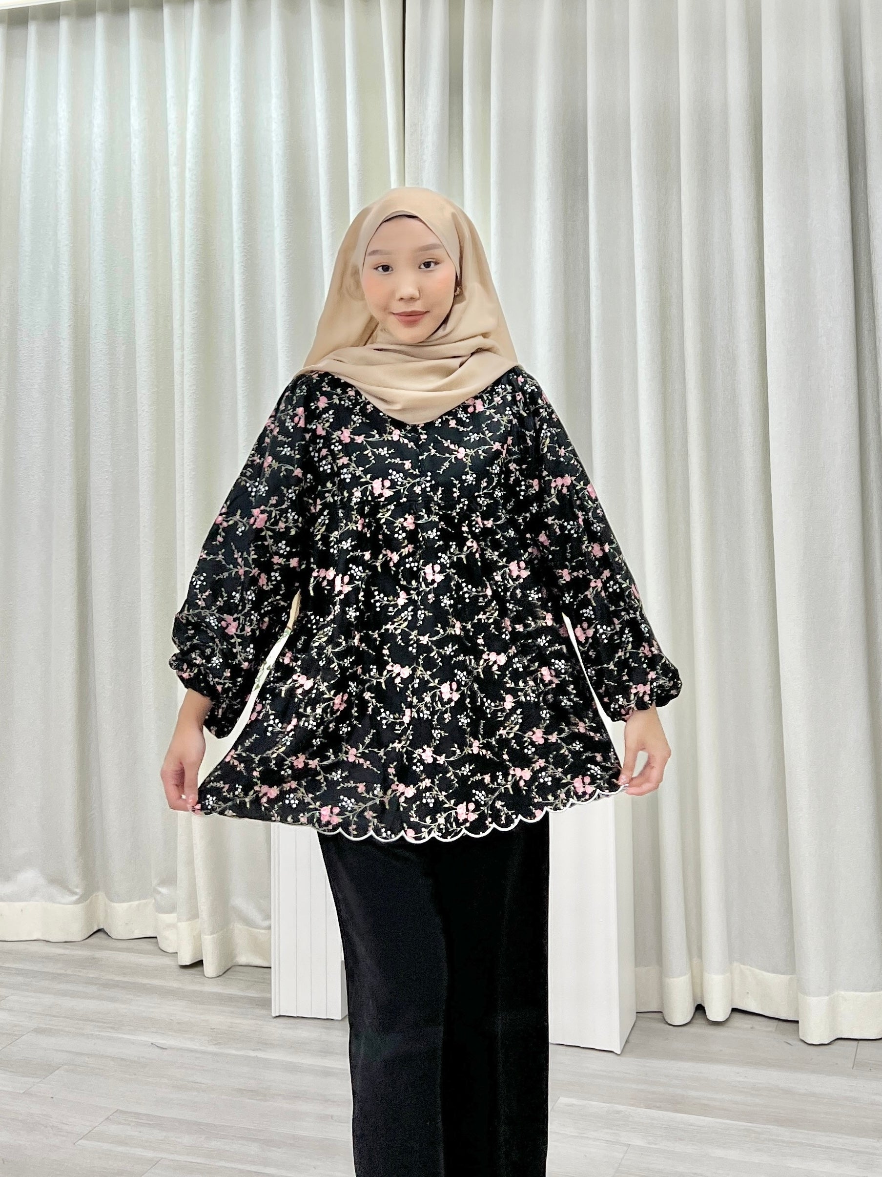 Printed Sulam Balloon Top