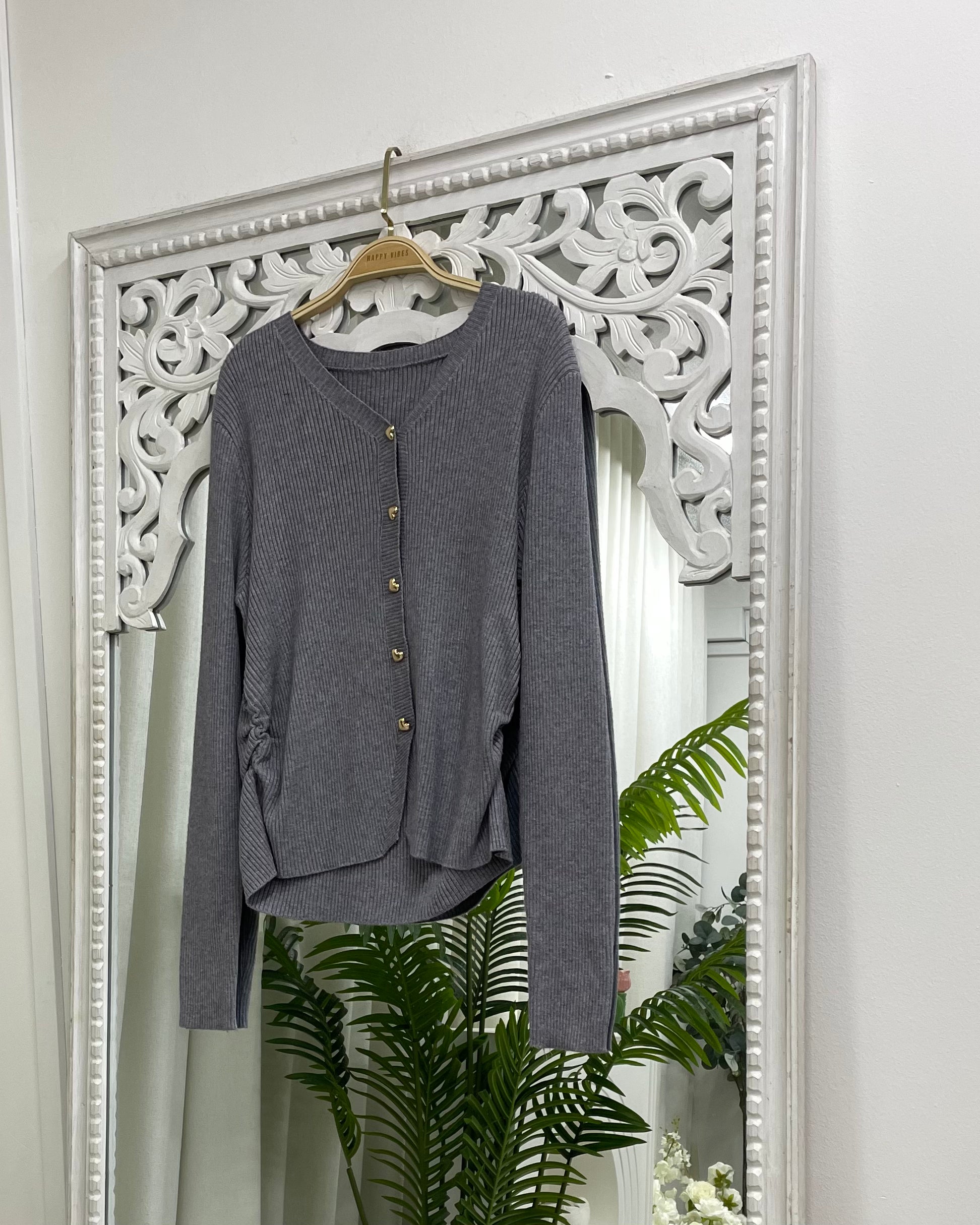 Ribbed V-Neck Fitted Cardigan Comfy