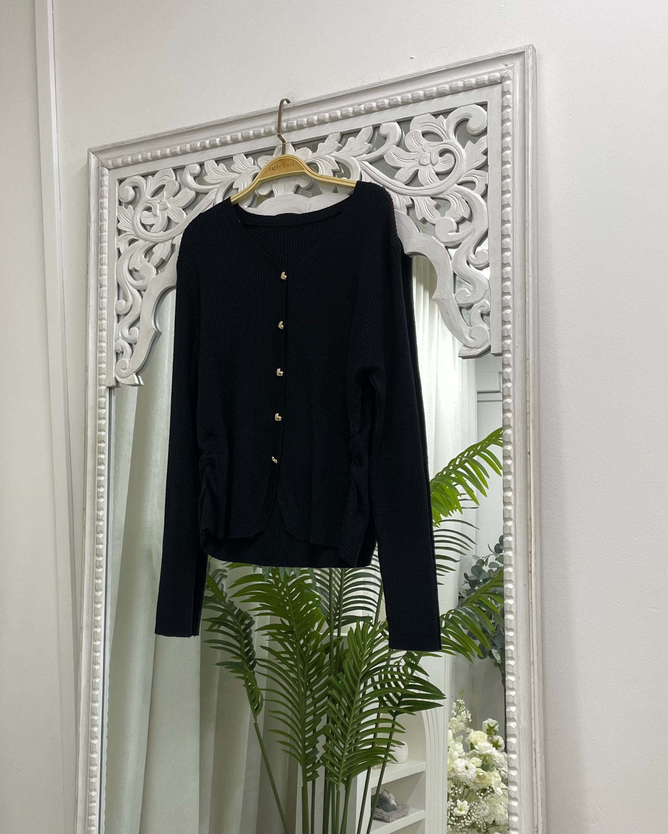Ribbed V-Neck Fitted Cardigan Comfy