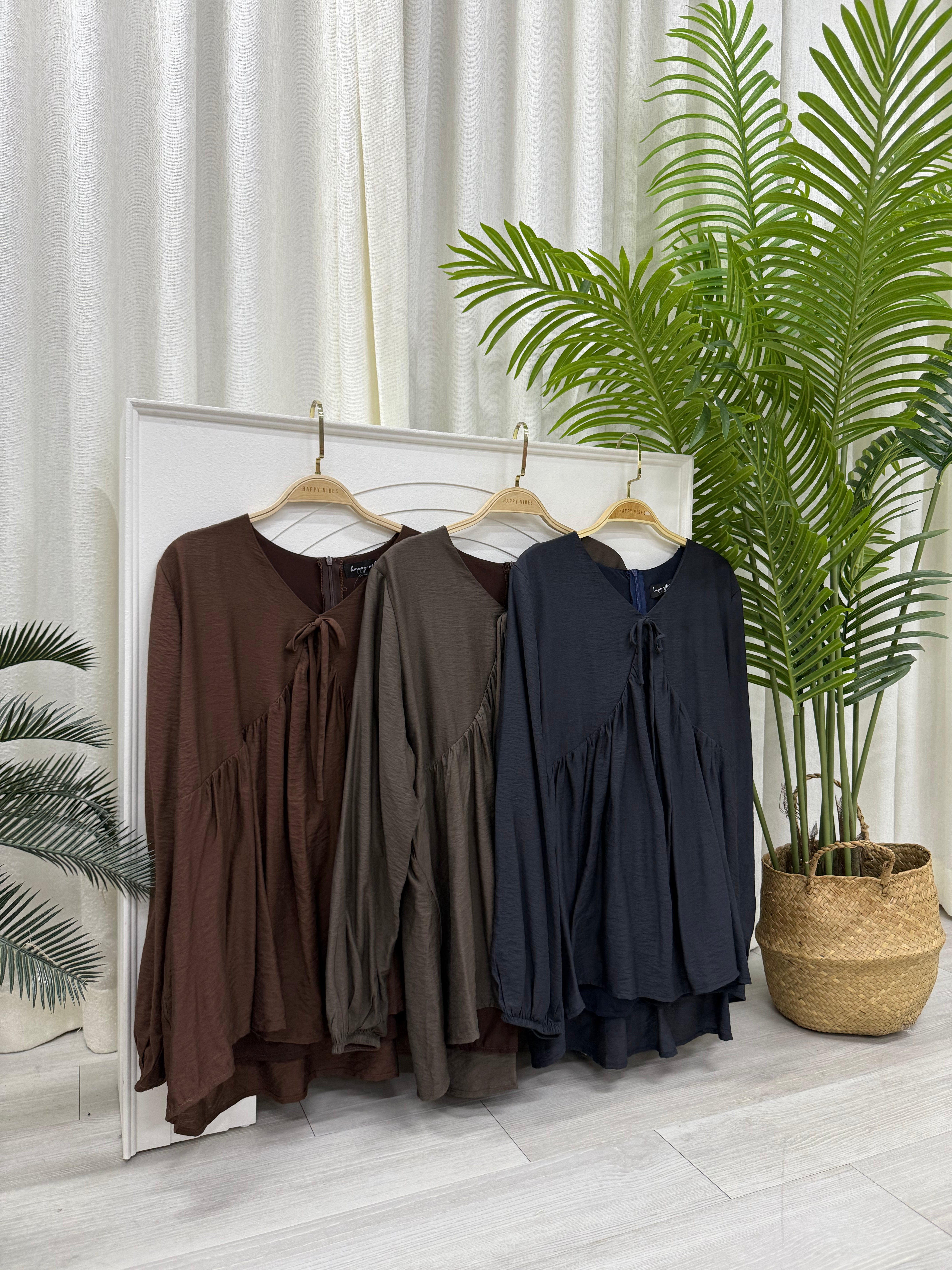 Basic Solid Empire Top