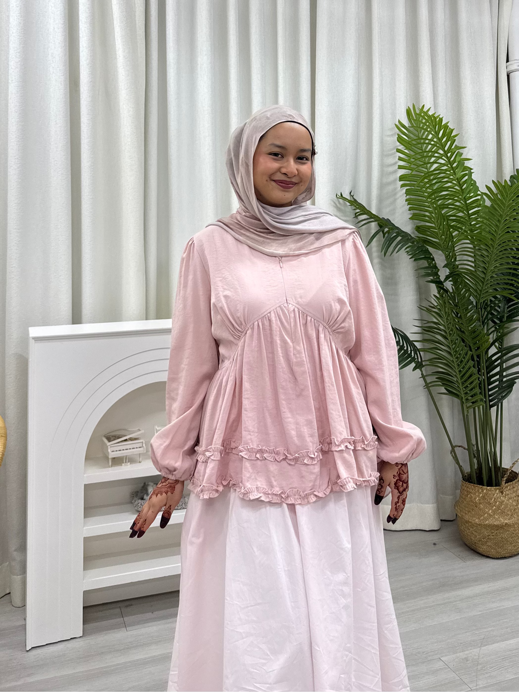 Sunday Ruffles Top Hv Label