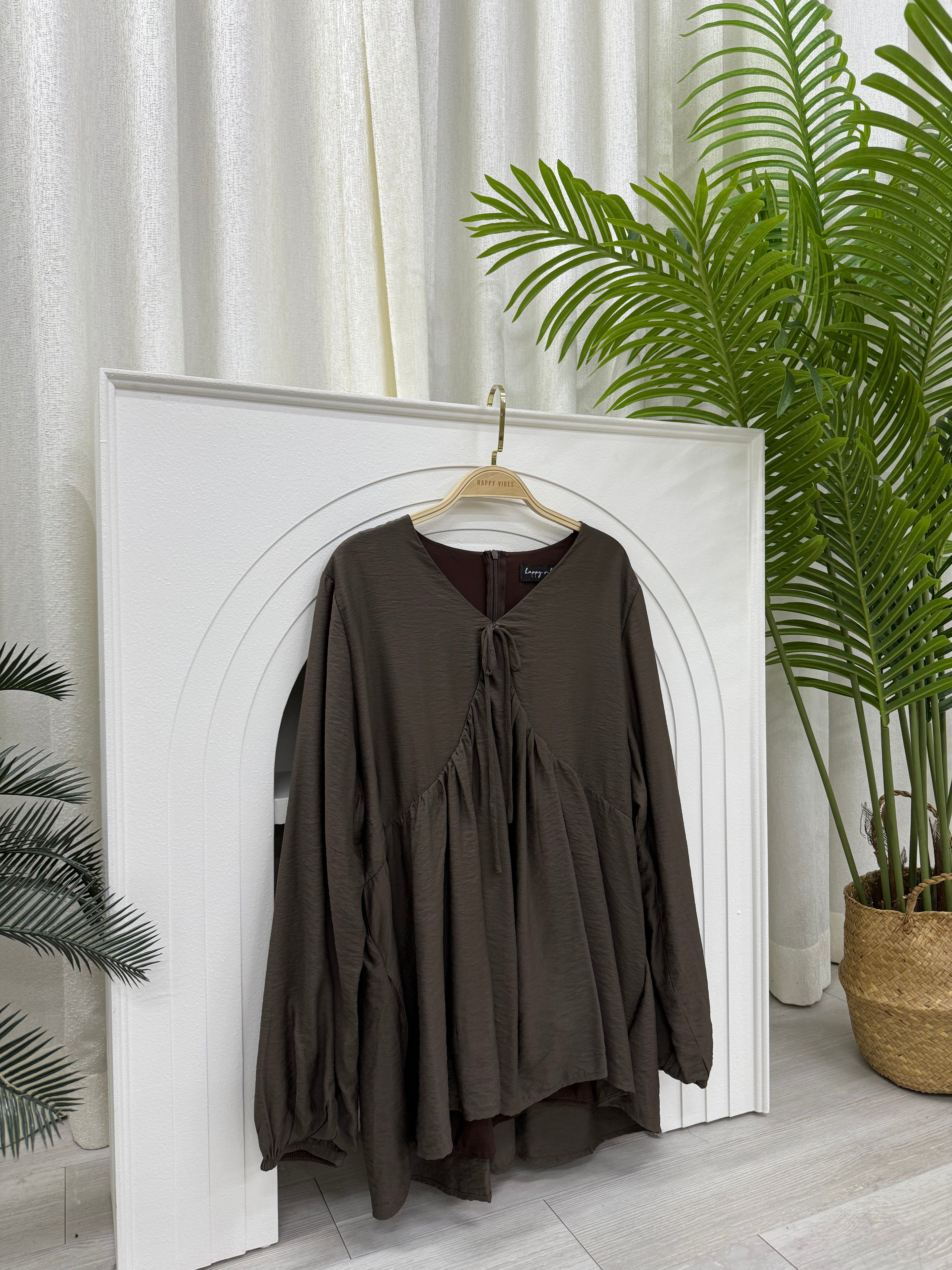 Basic Solid Empire Top