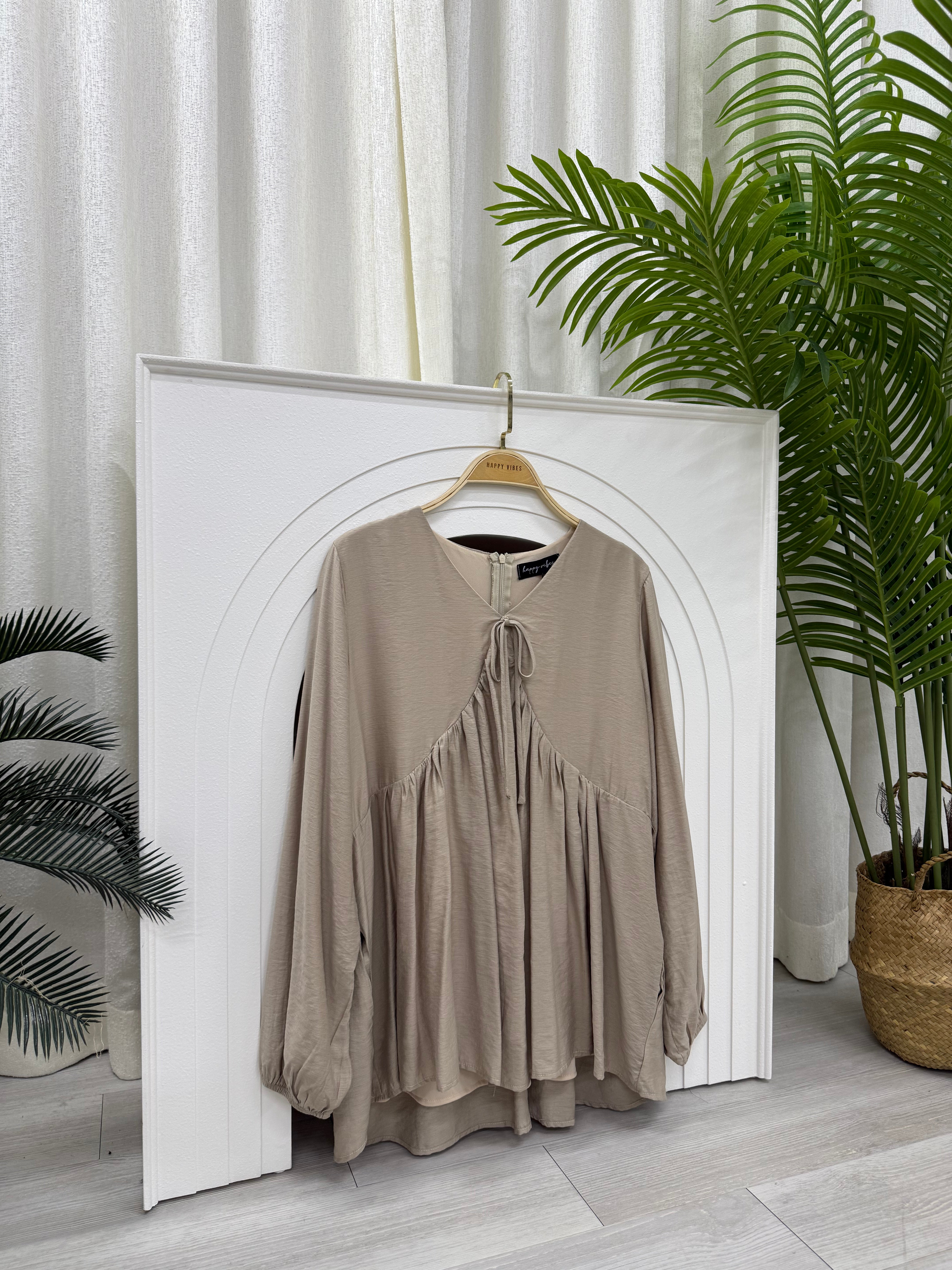 Basic Solid Empire Top