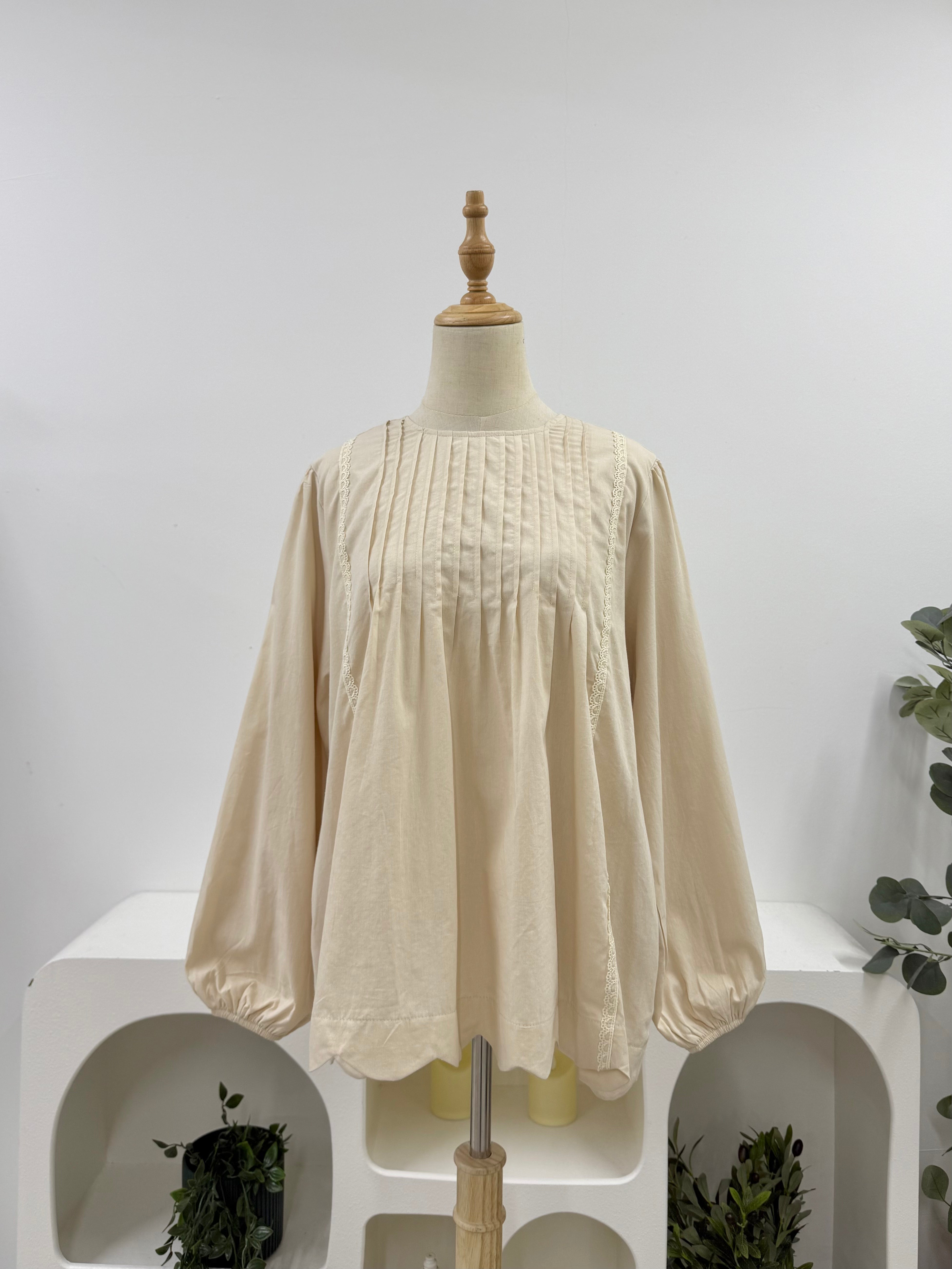 Maison Lace Pleat Blouse