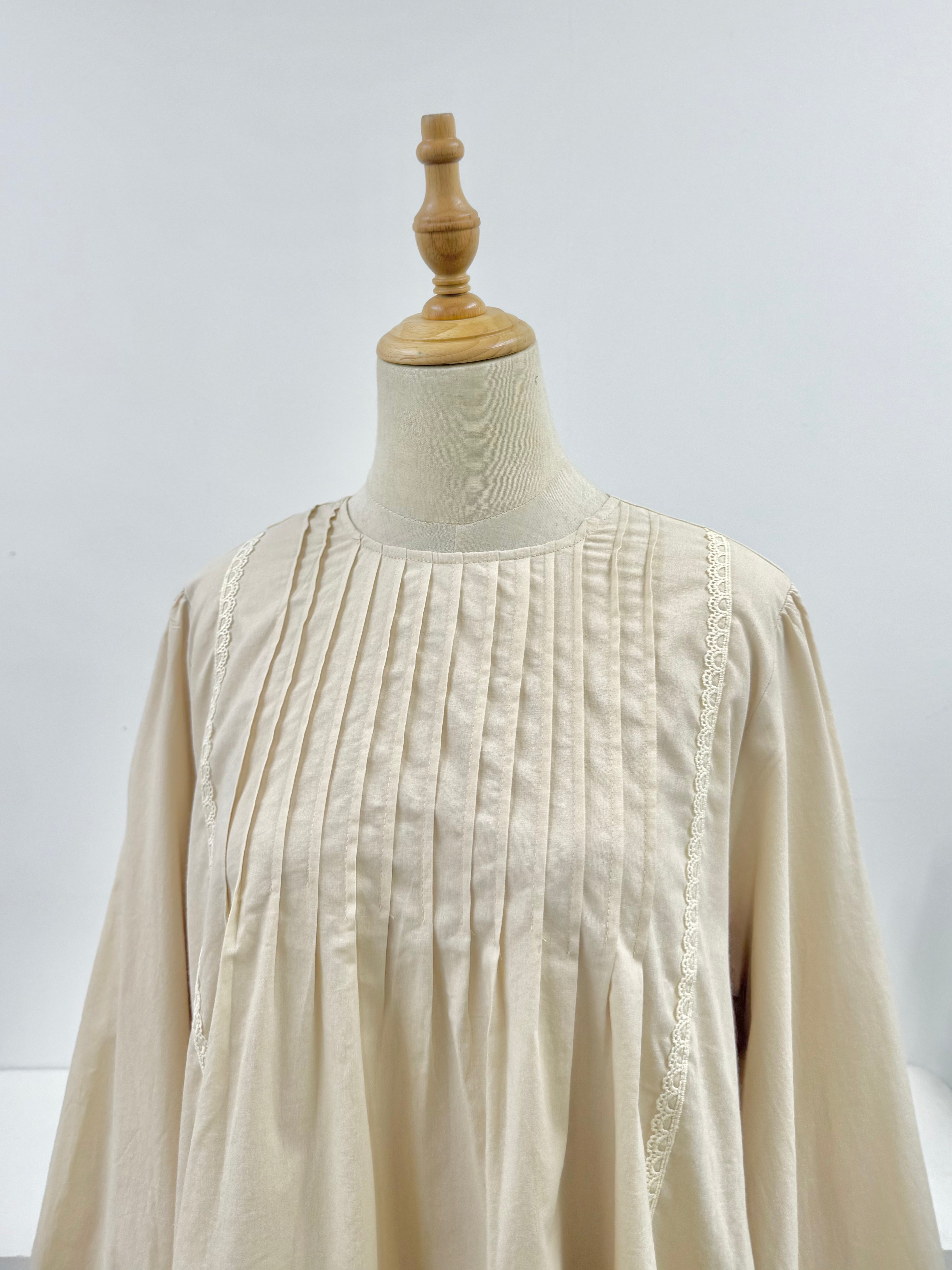 Maison Lace Pleat Blouse