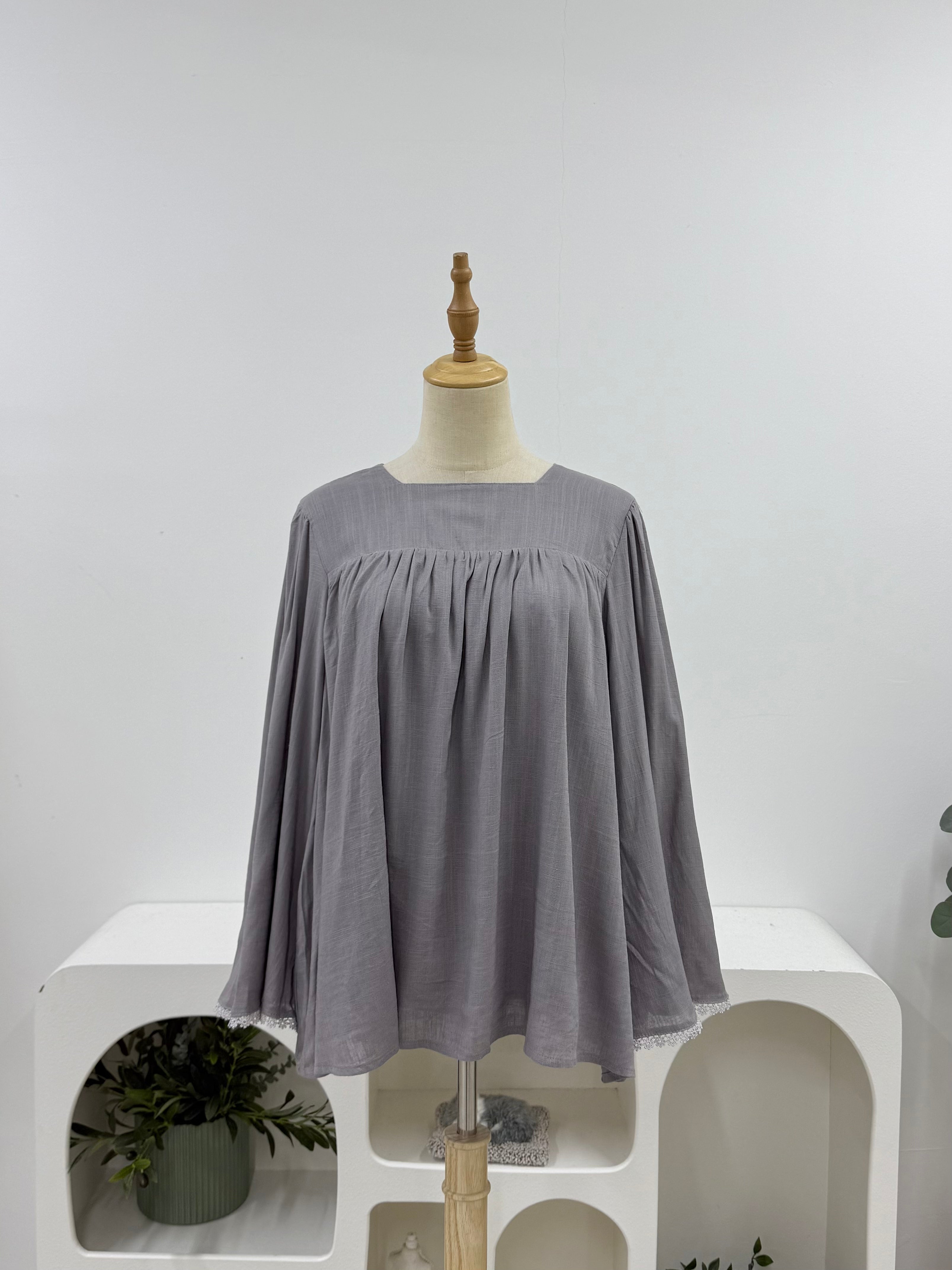 Zora Linen Lace Top HV Label