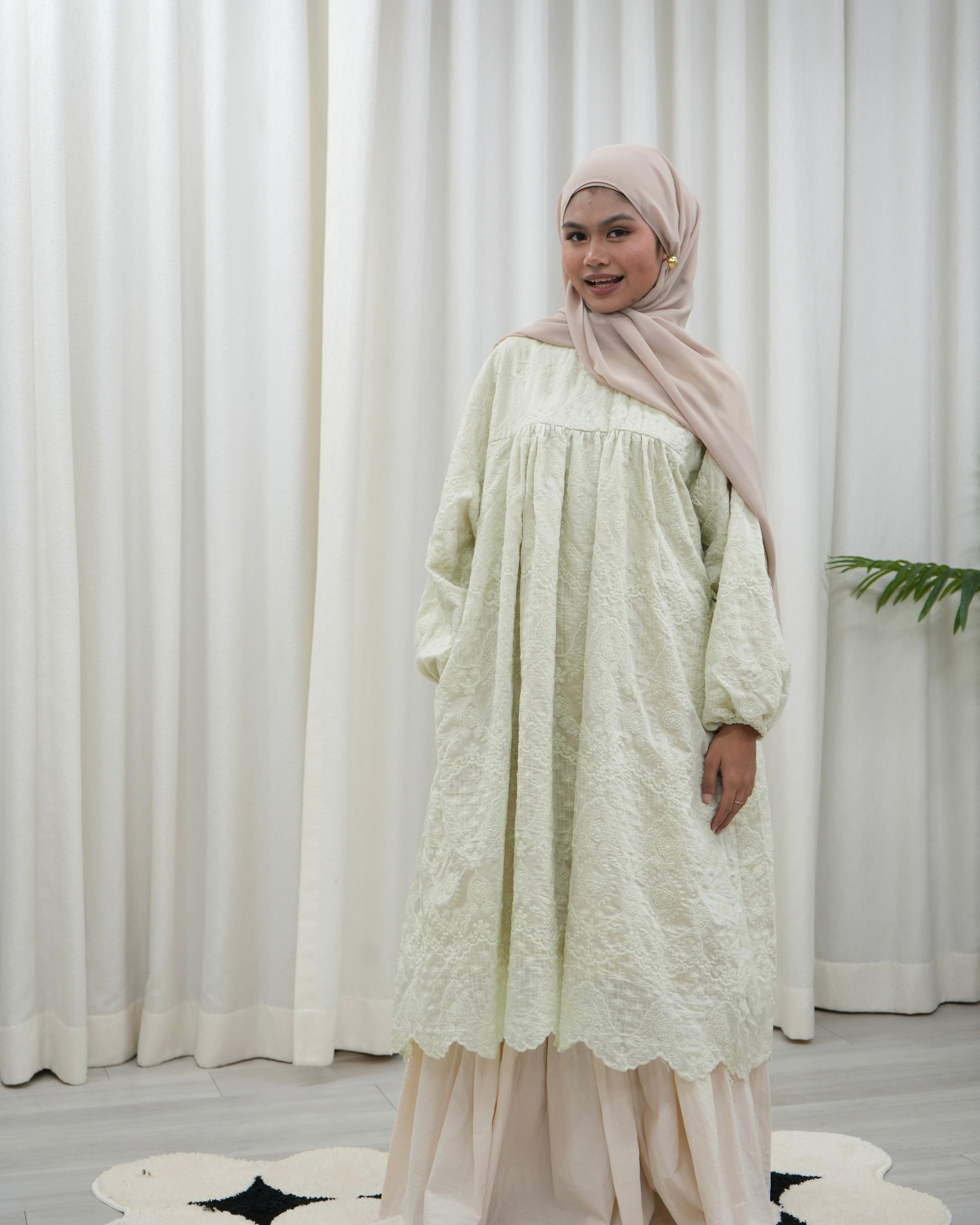 Willow Cloud Embo Tunic HV Label