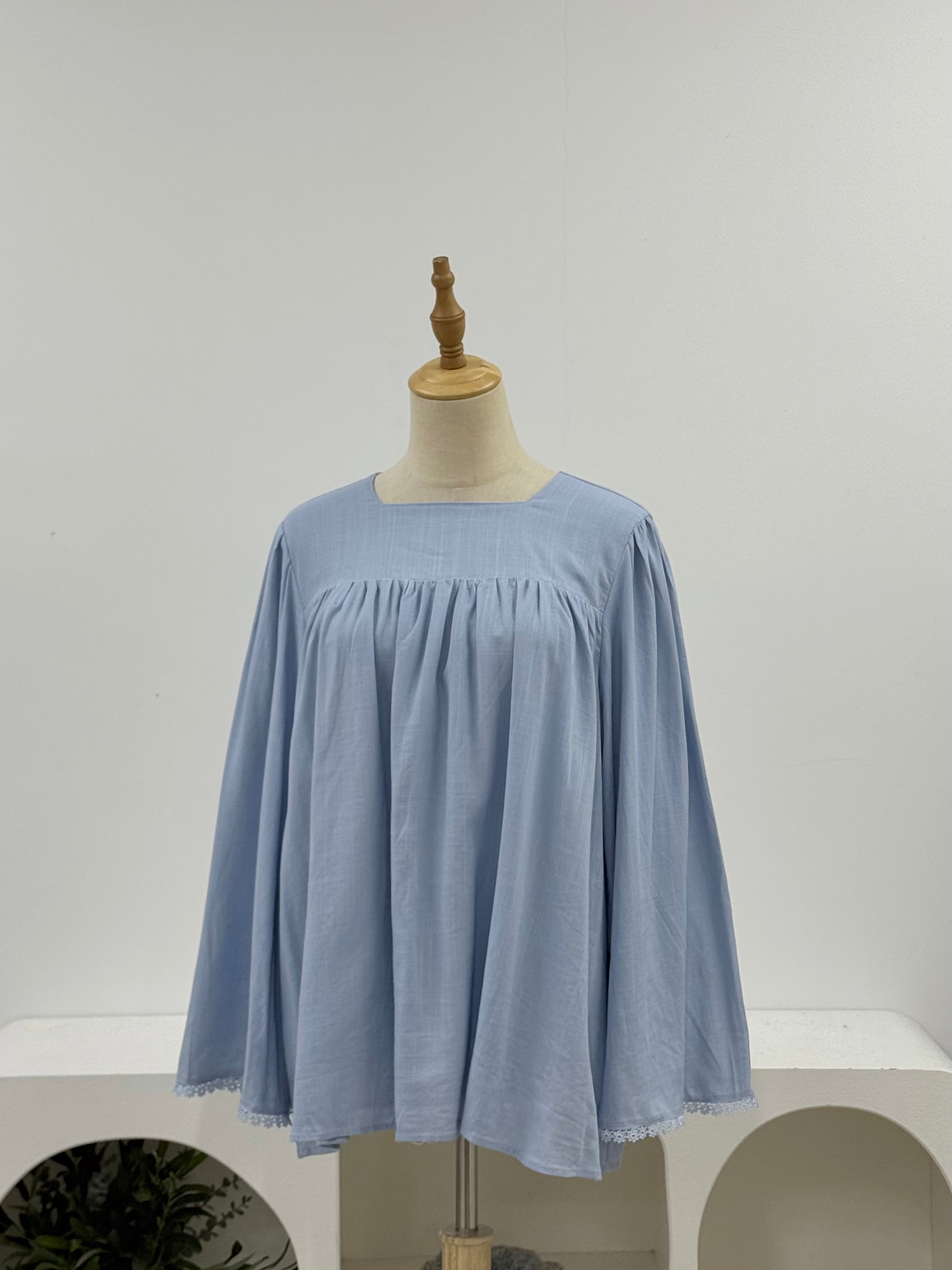 Zora Linen Lace Top HV Label