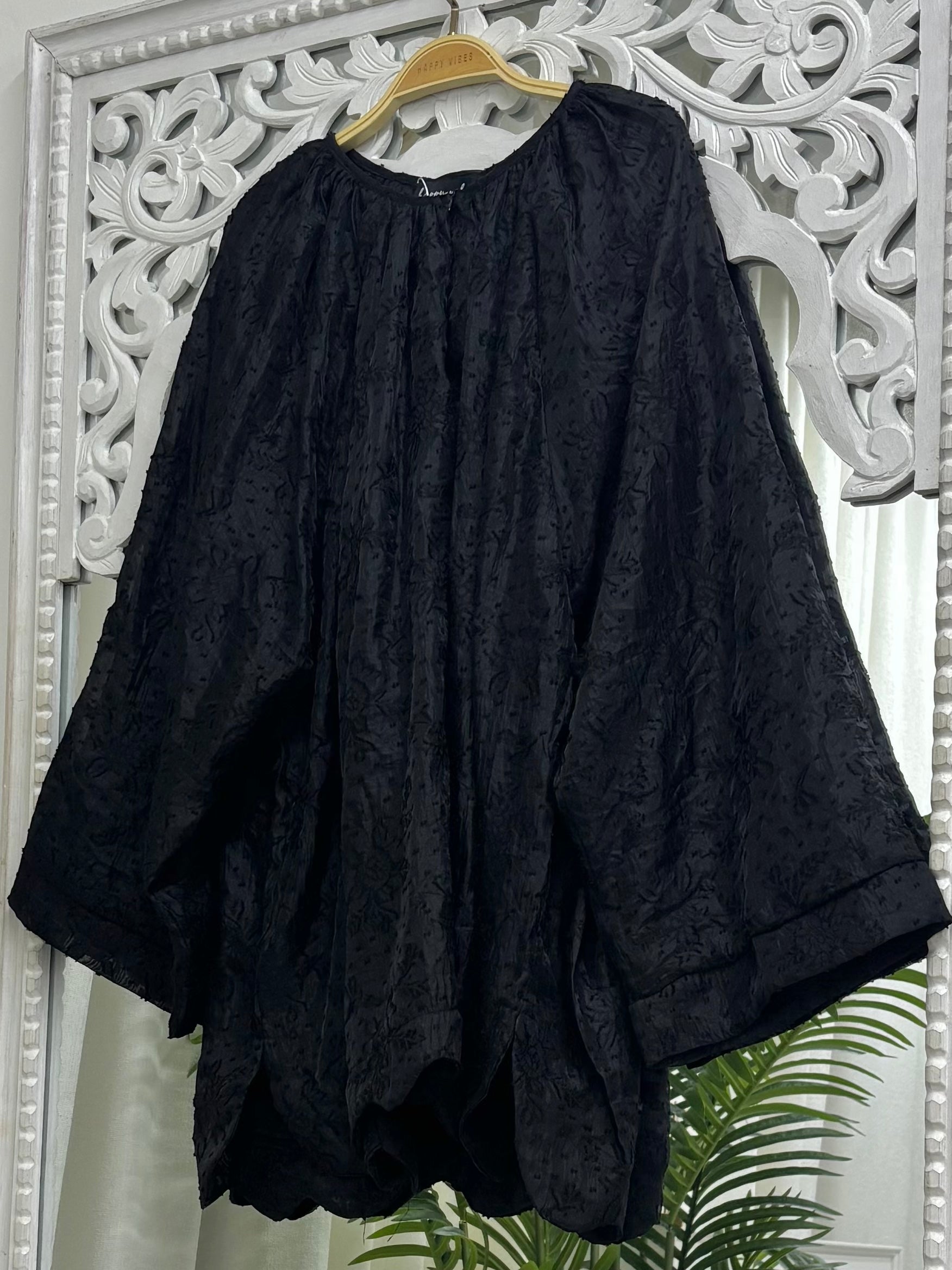 Sculpted Scallop Blouse - Lunaria