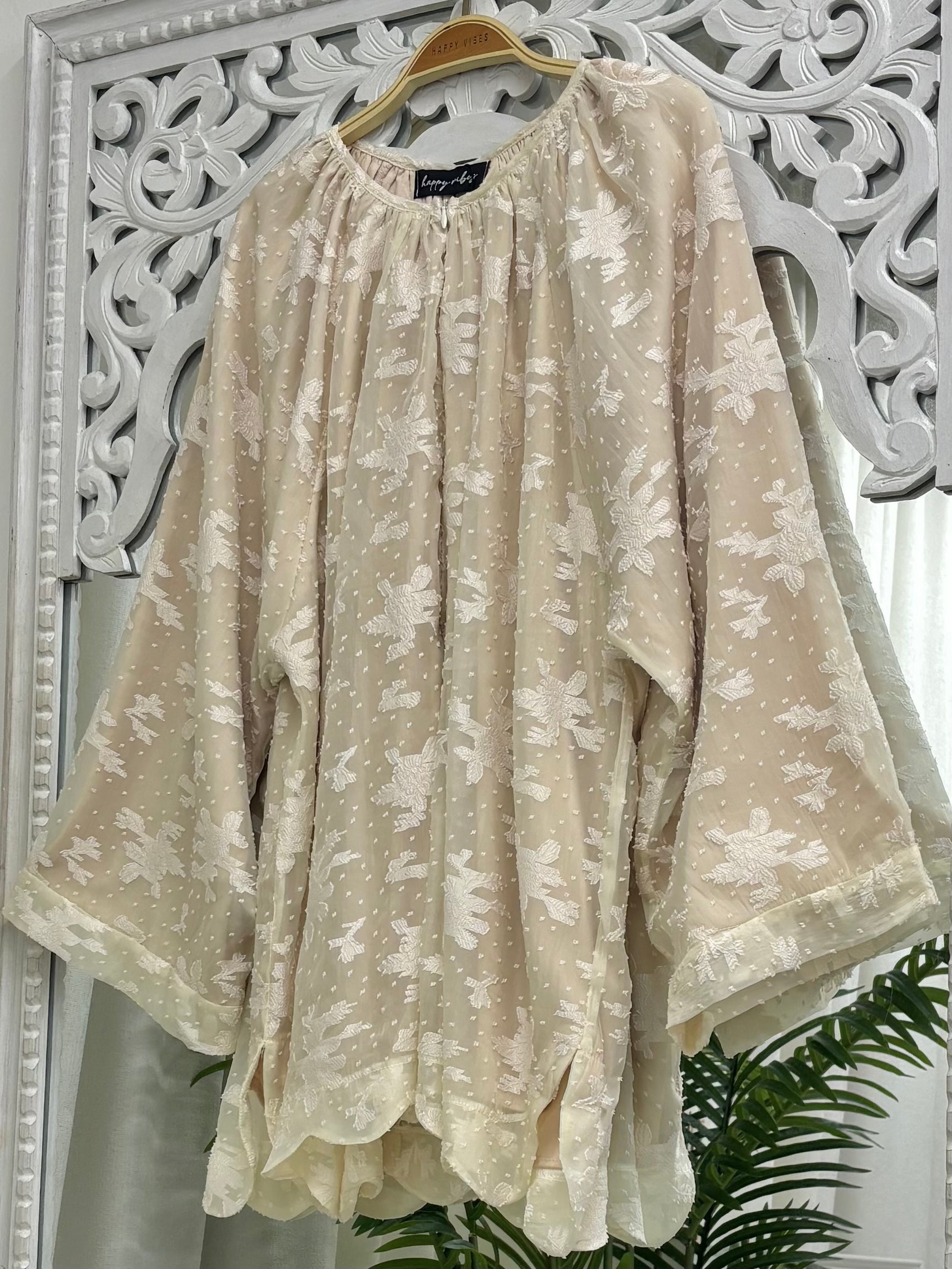 Sculpted Scallop Blouse - Lunaria