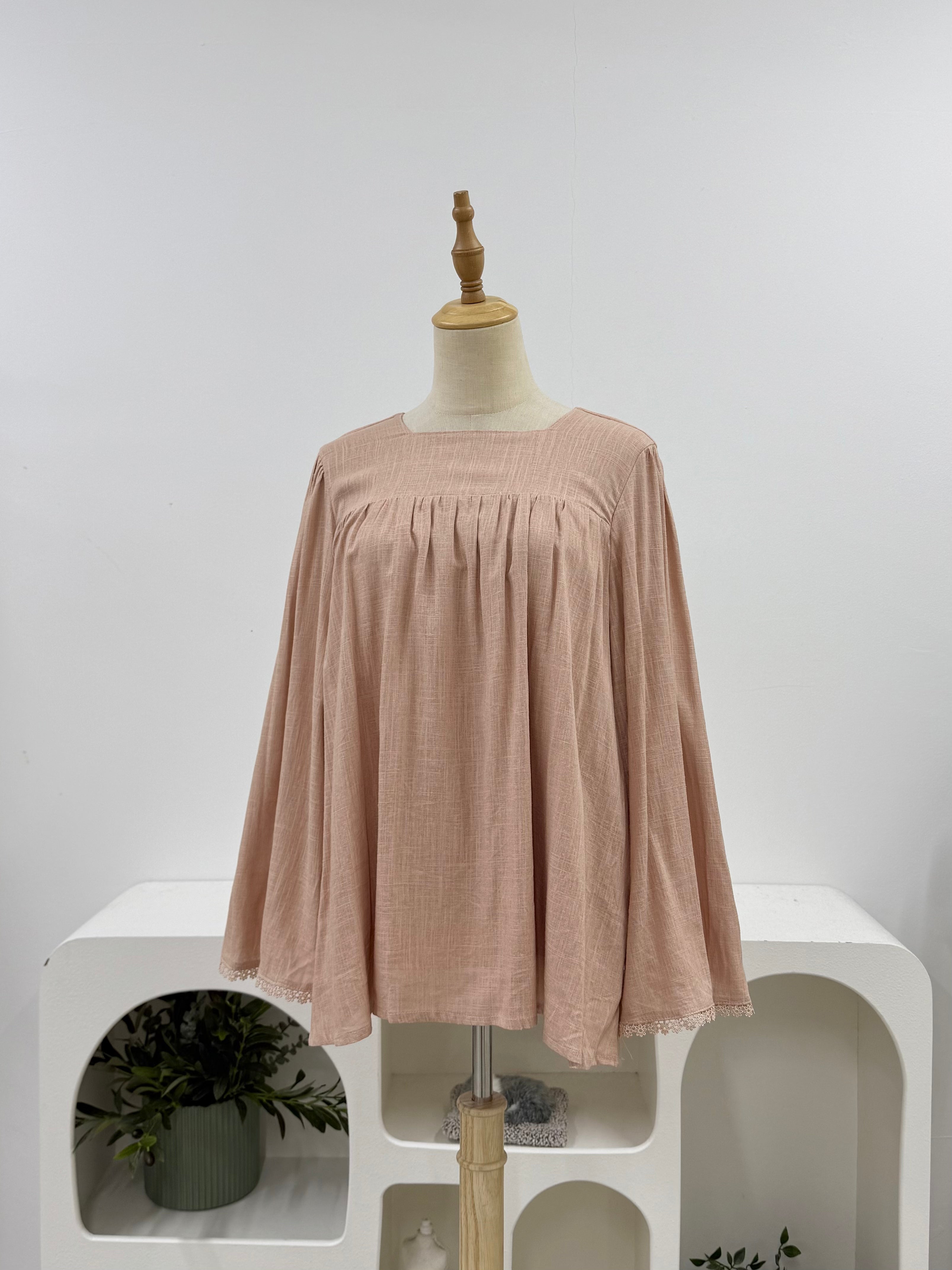 Zora Linen Lace Top HV Label