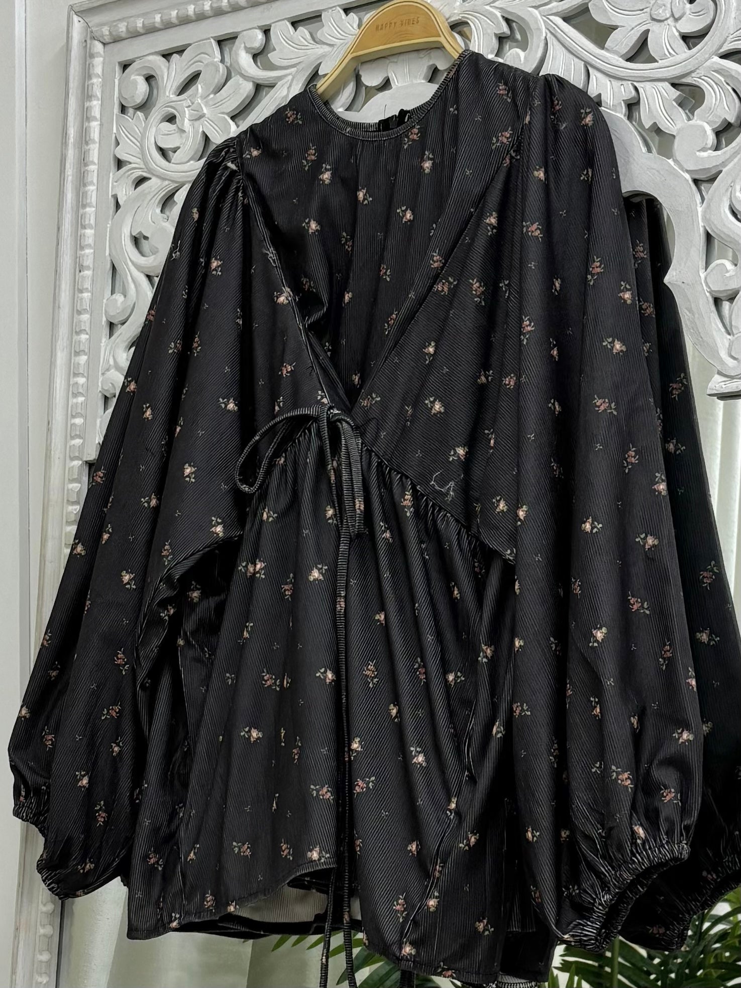 Faye Linen Tie Blouse HV Label