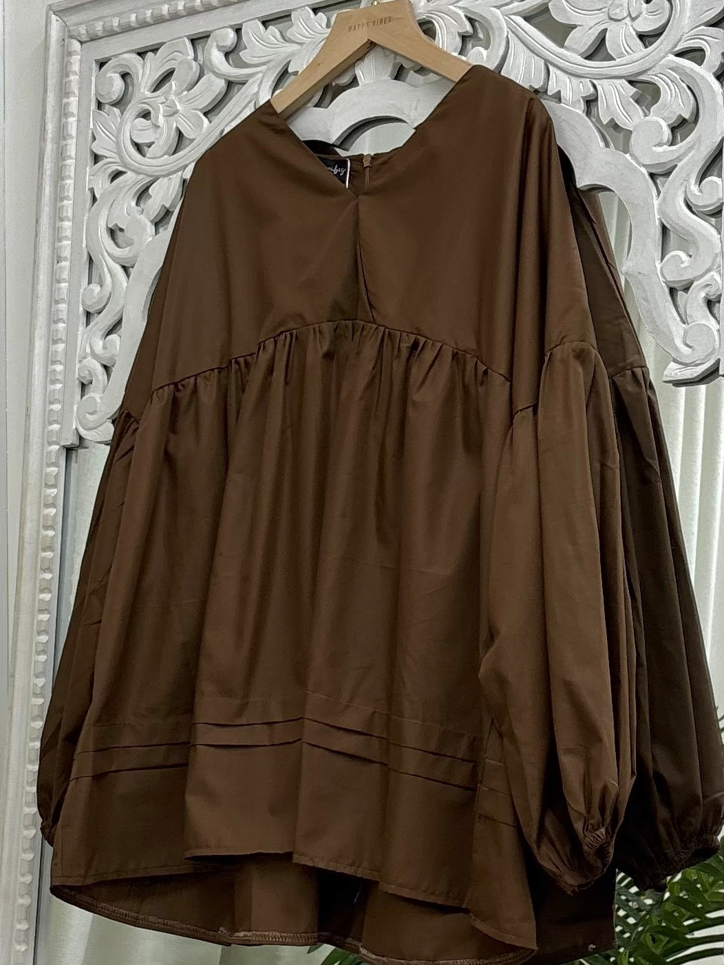 Plain Kimora Pleated Top HV Label