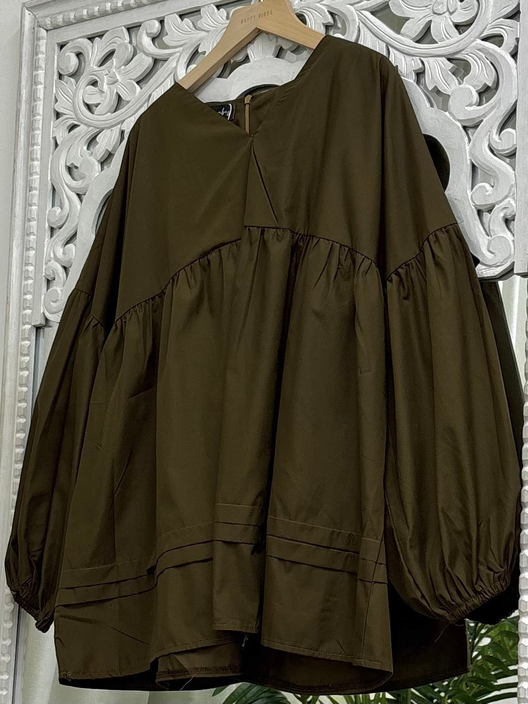 Plain Kimora Pleated Top HV Label