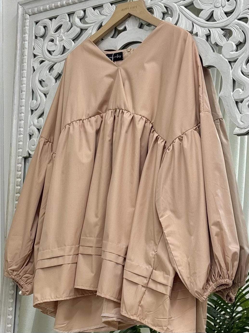 Plain Kimora Pleated Top HV Label