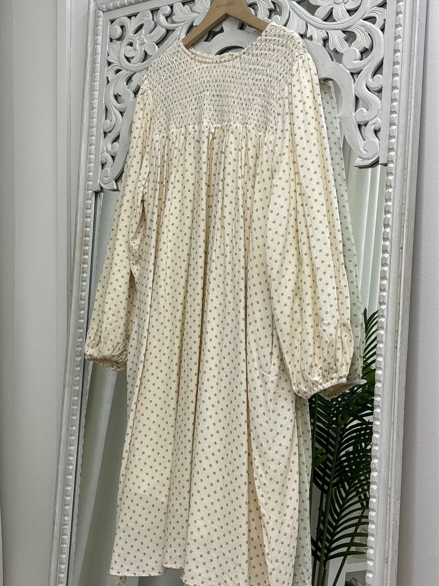 Velora Smocked Tunic - Daisy HV Label