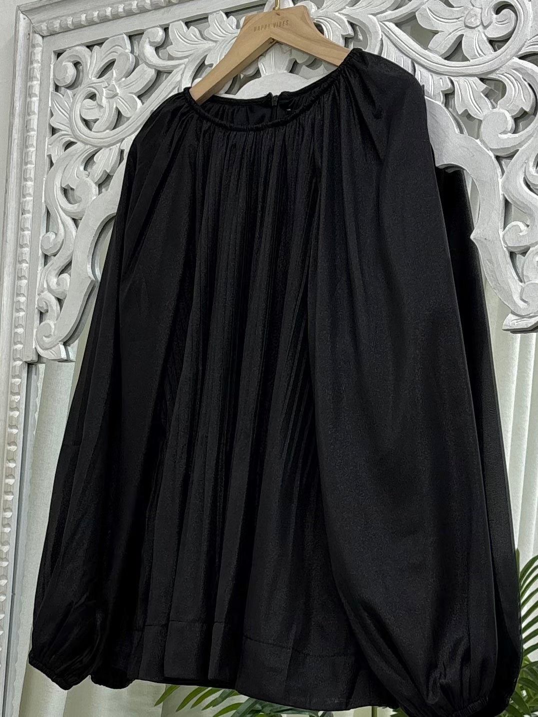 Yaleen Pleated Top HV LABEL