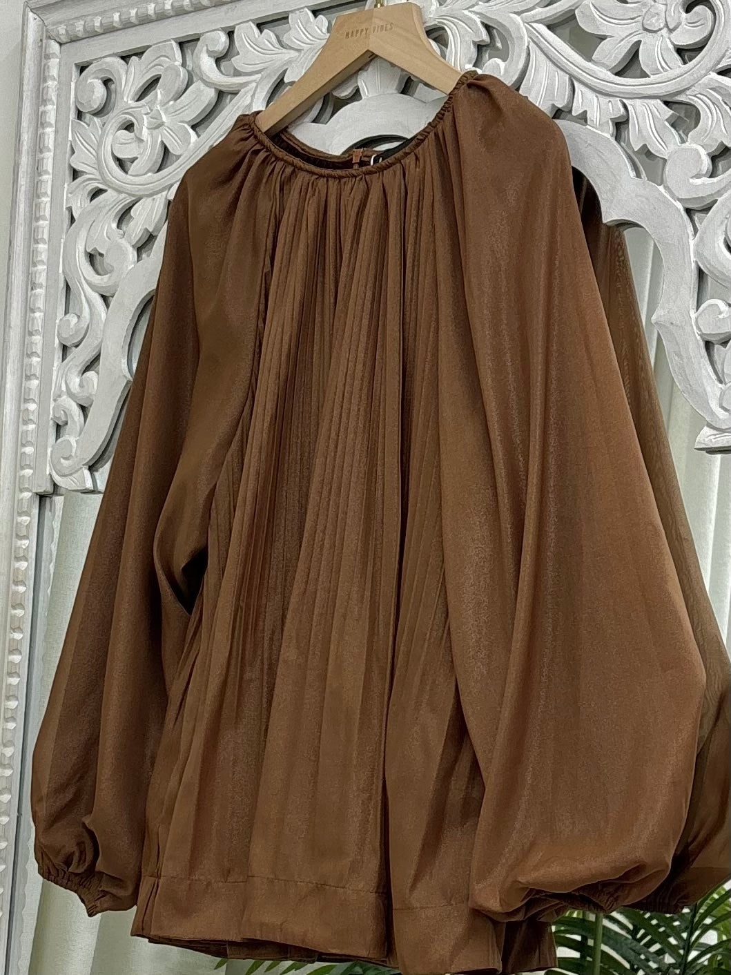 Yaleen Pleated Top HV LABEL