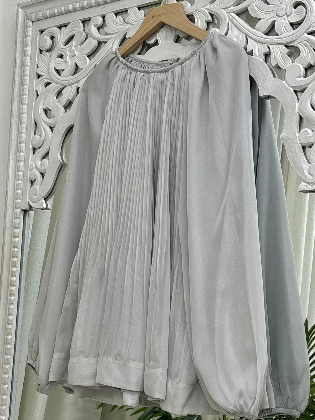 Yaleen Pleated Top HV LABEL