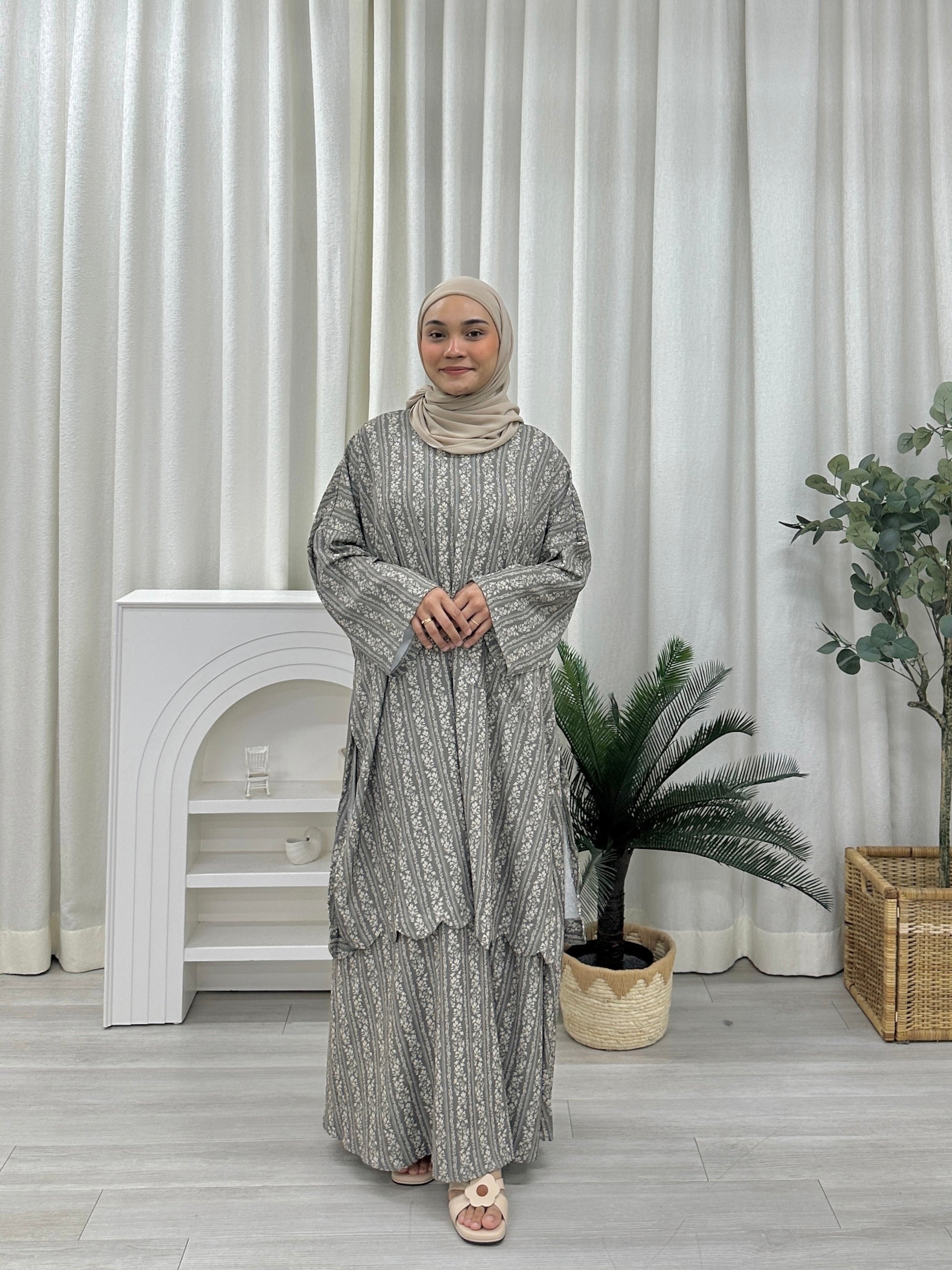 V-Neck Printed Tunic Skirt Set