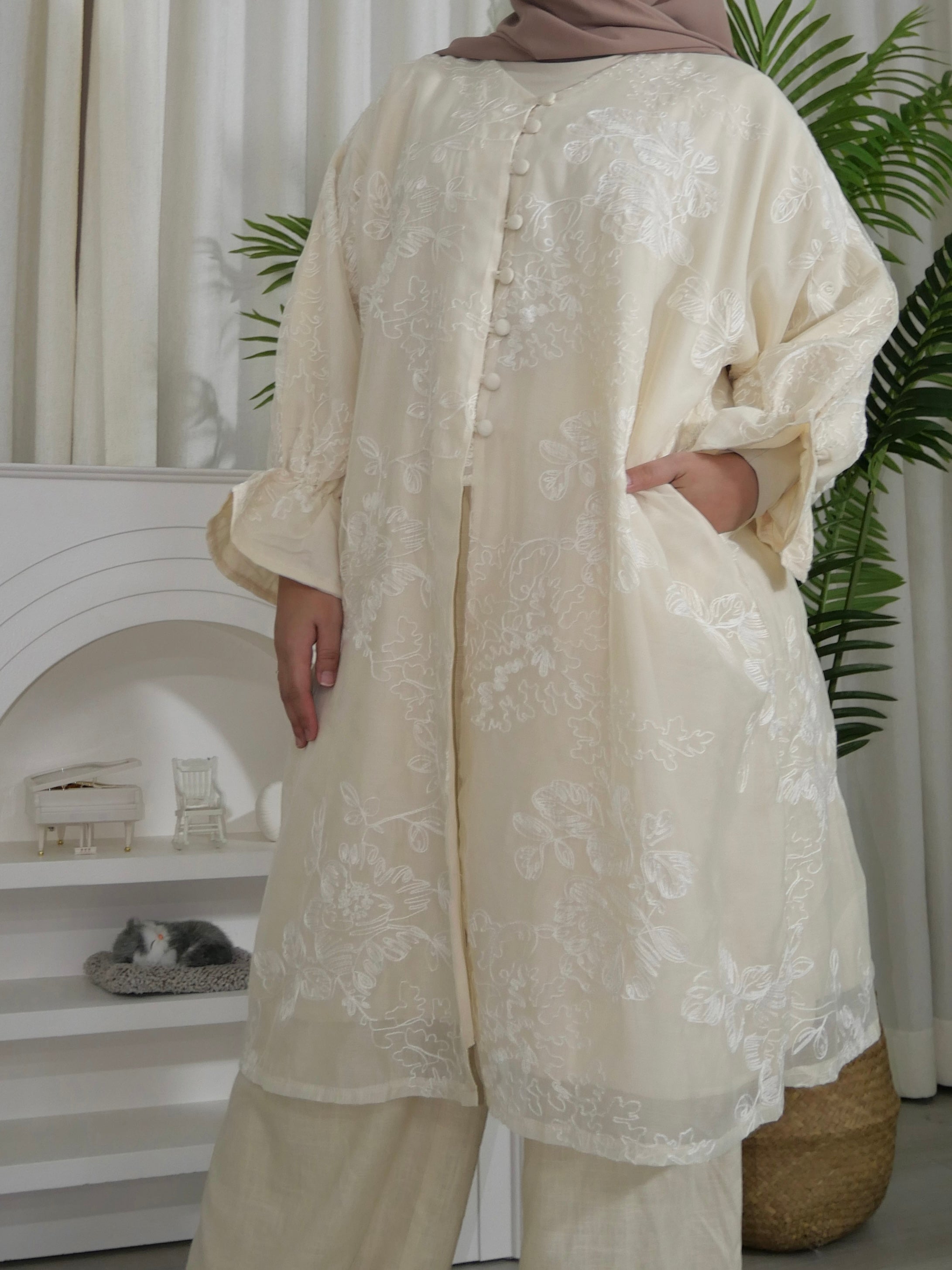 Lustre Blossom Top HV LABEL