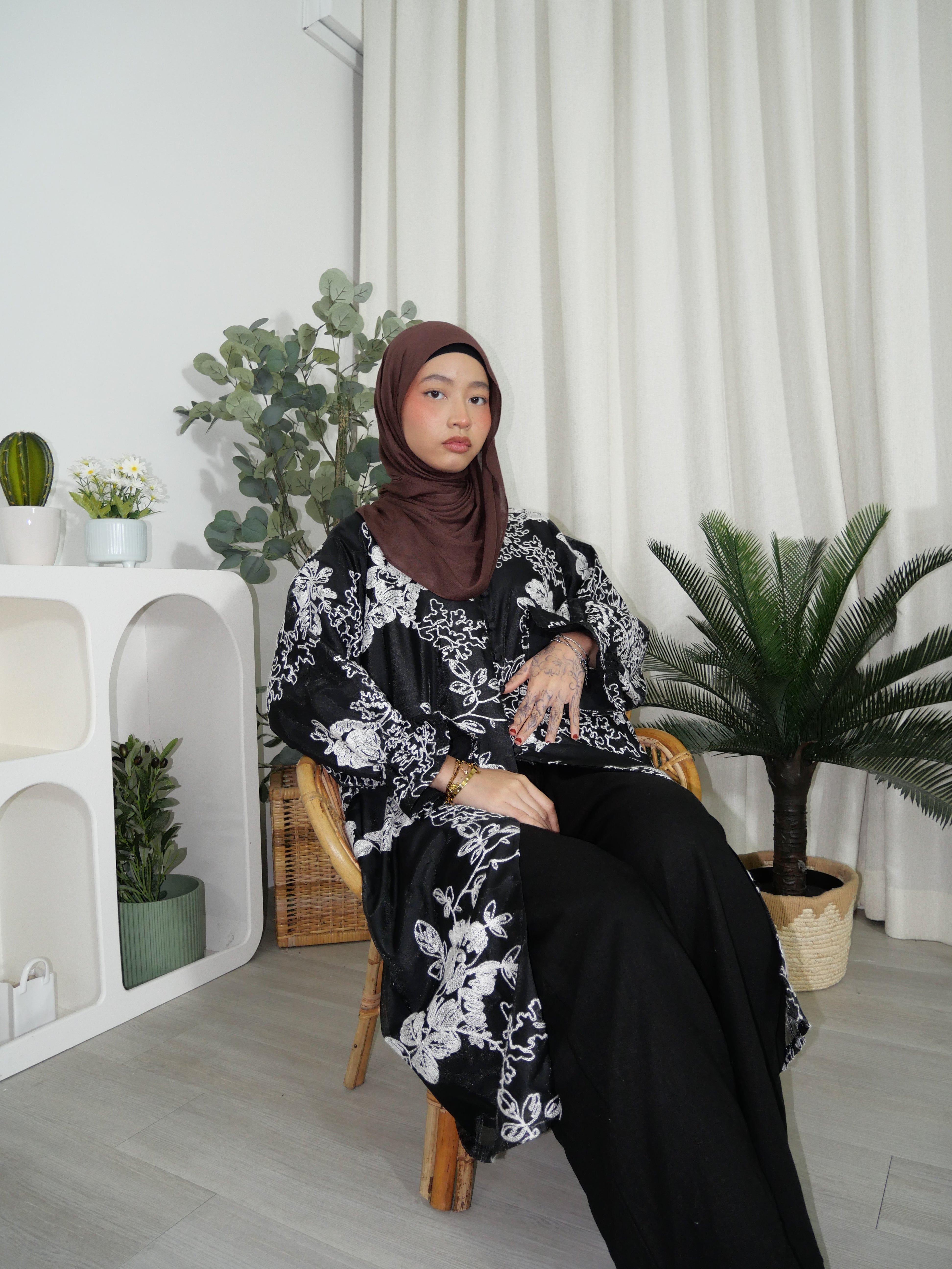 Lustre Blossom Top HV LABEL