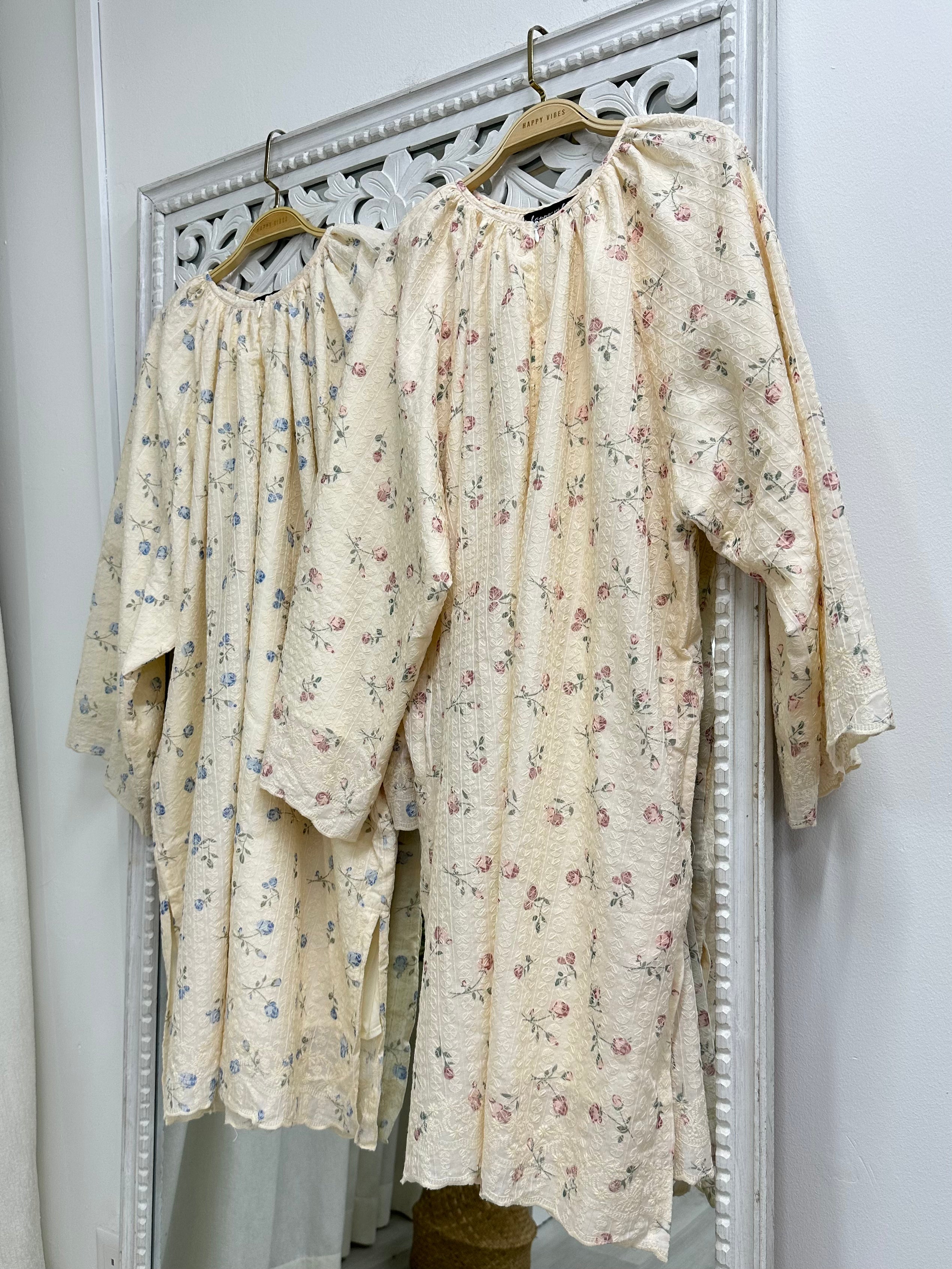 Raglan Tunic Series - Roses HV Label