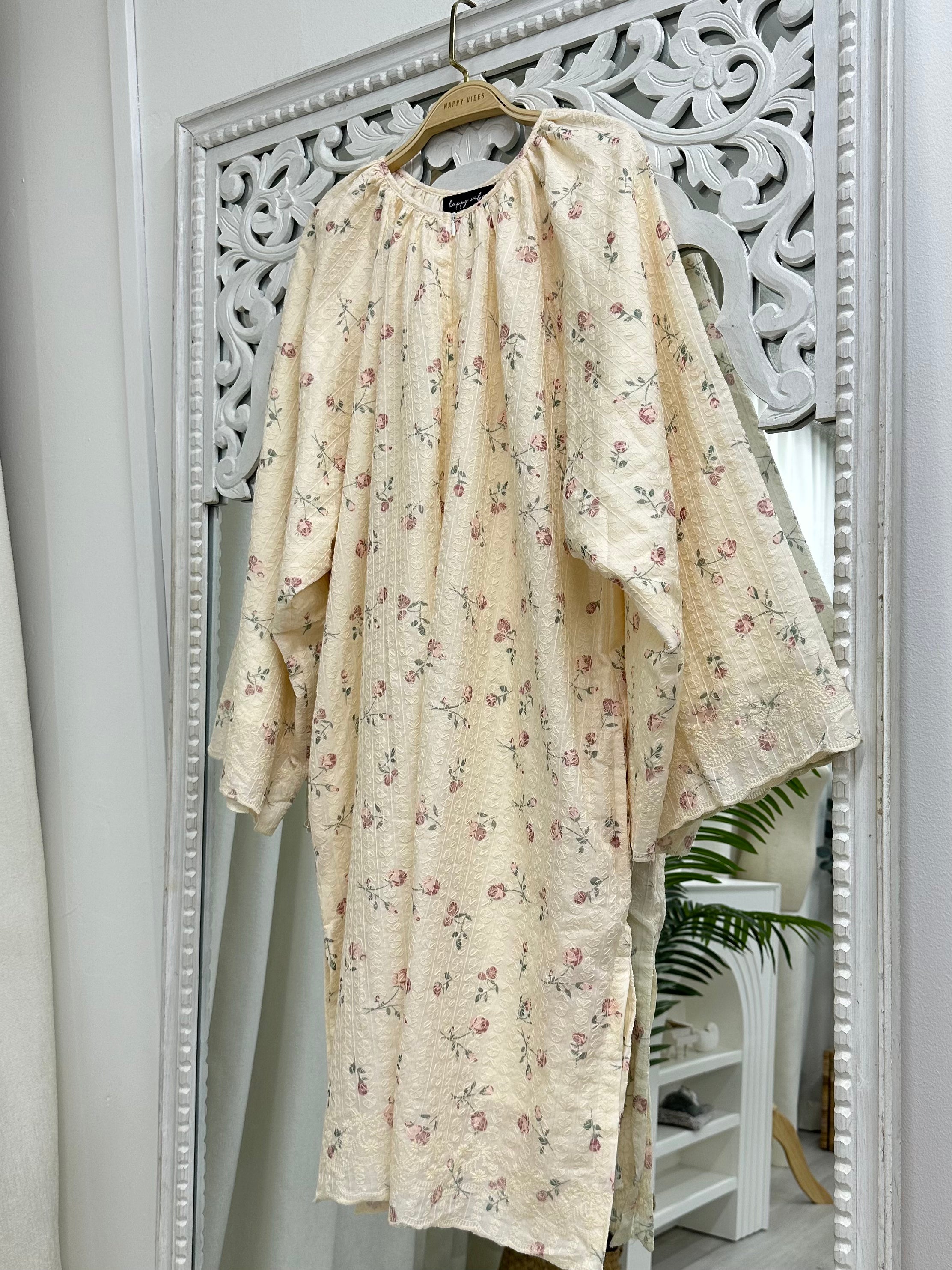 Raglan Tunic Series - Roses HV Label