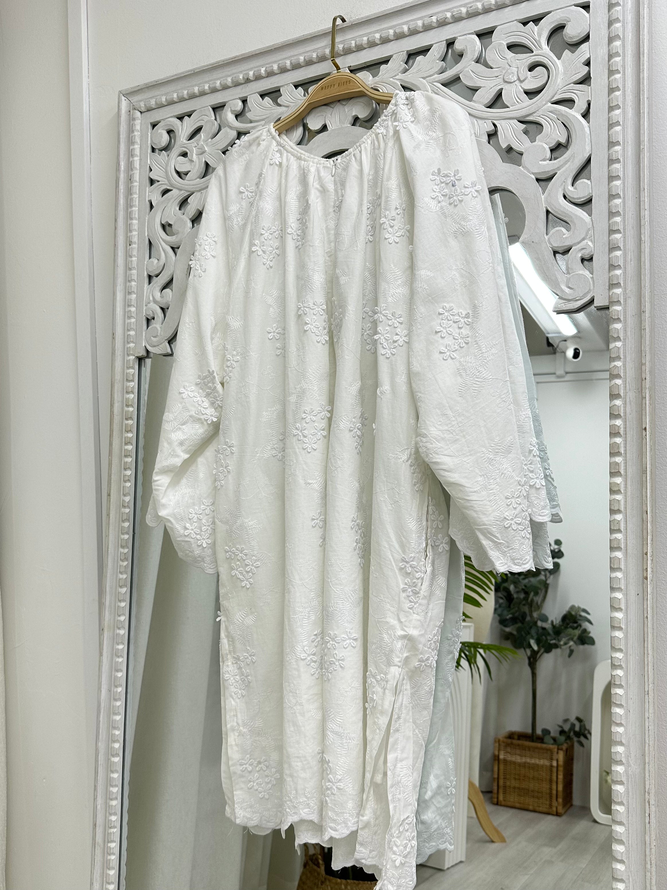 Eyelet Oversized Tunic HV LABEL