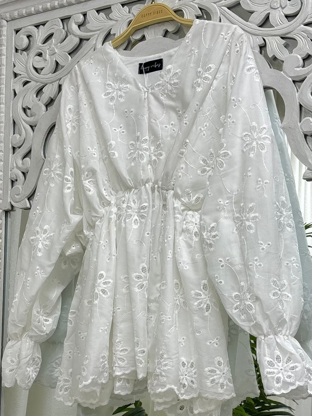 Valeria Batwing Top HV LABEL