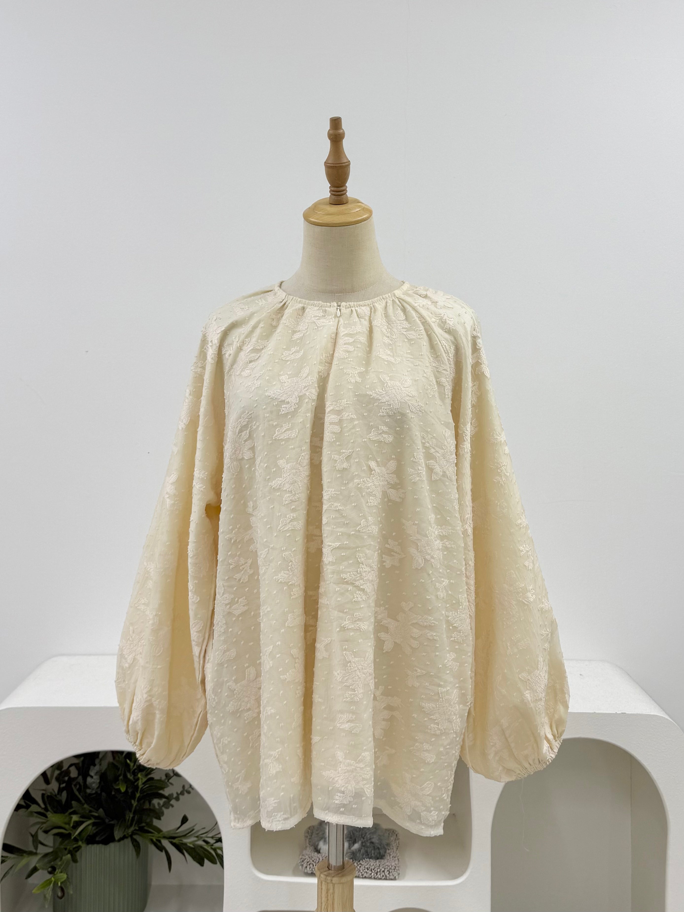 Celestine Blouse - Lunaria Nursing Friendly