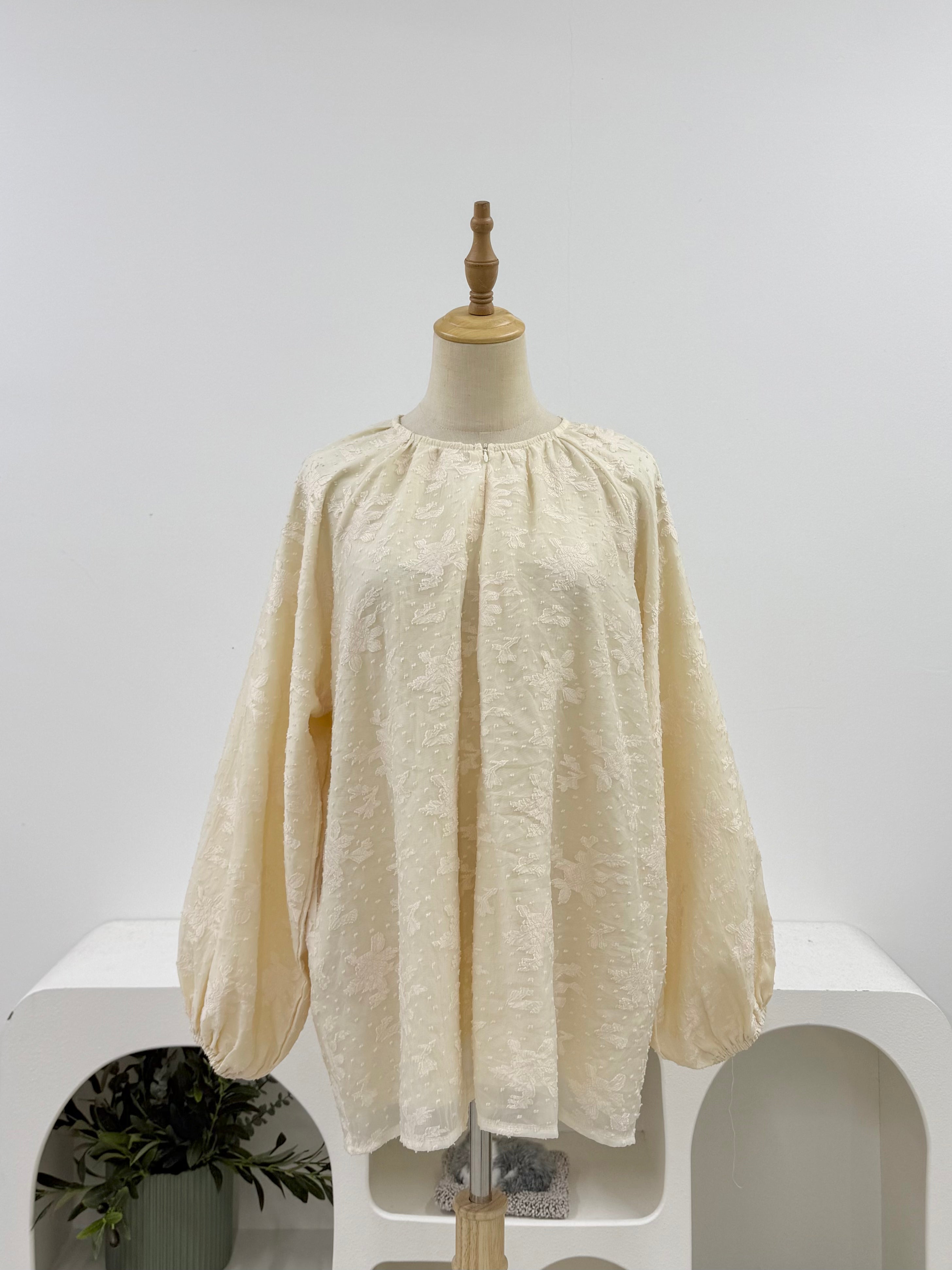 Celestine Blouse - Lunaria Nursing Friendly