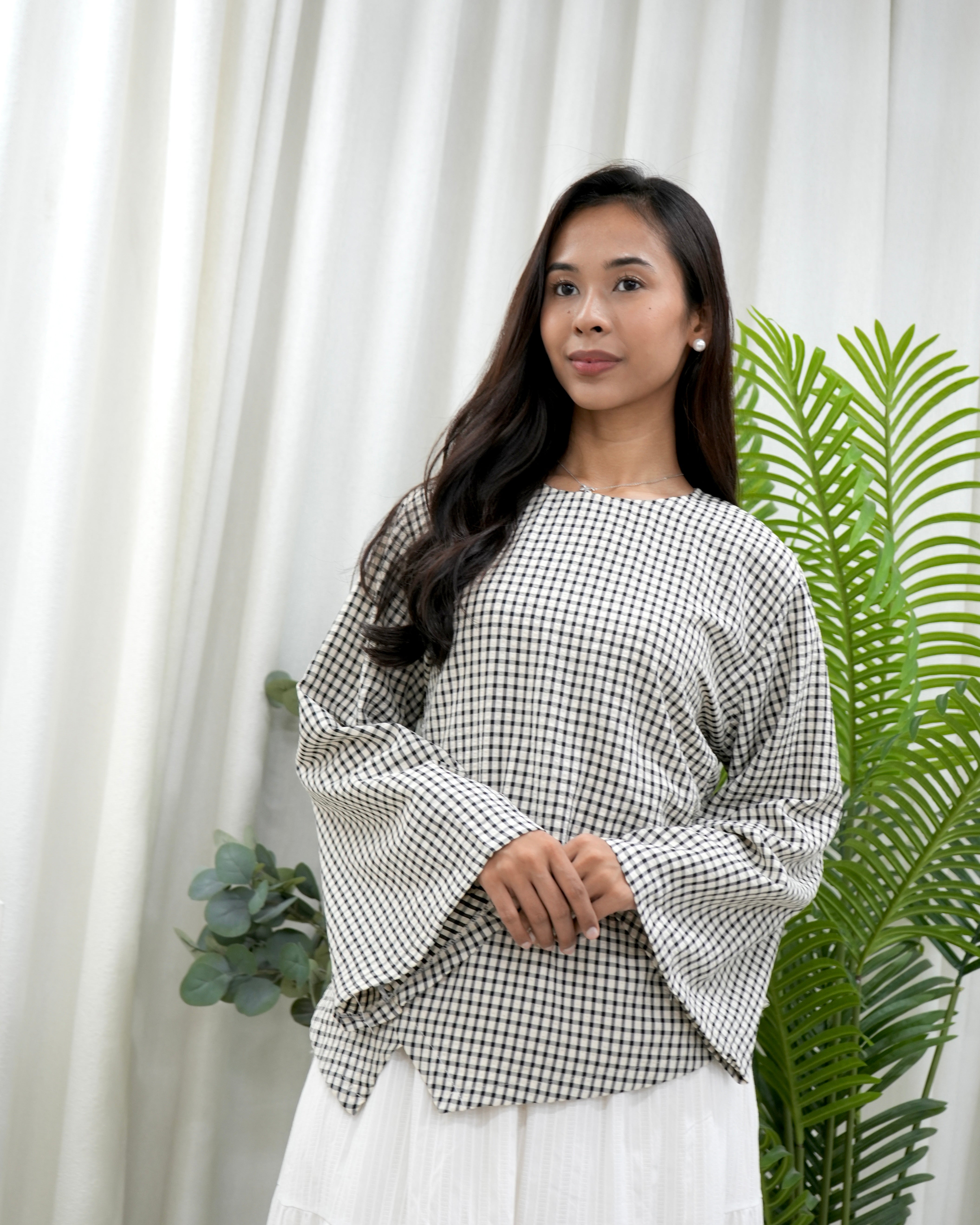 Cinch Muse Seam Top -  Checkered