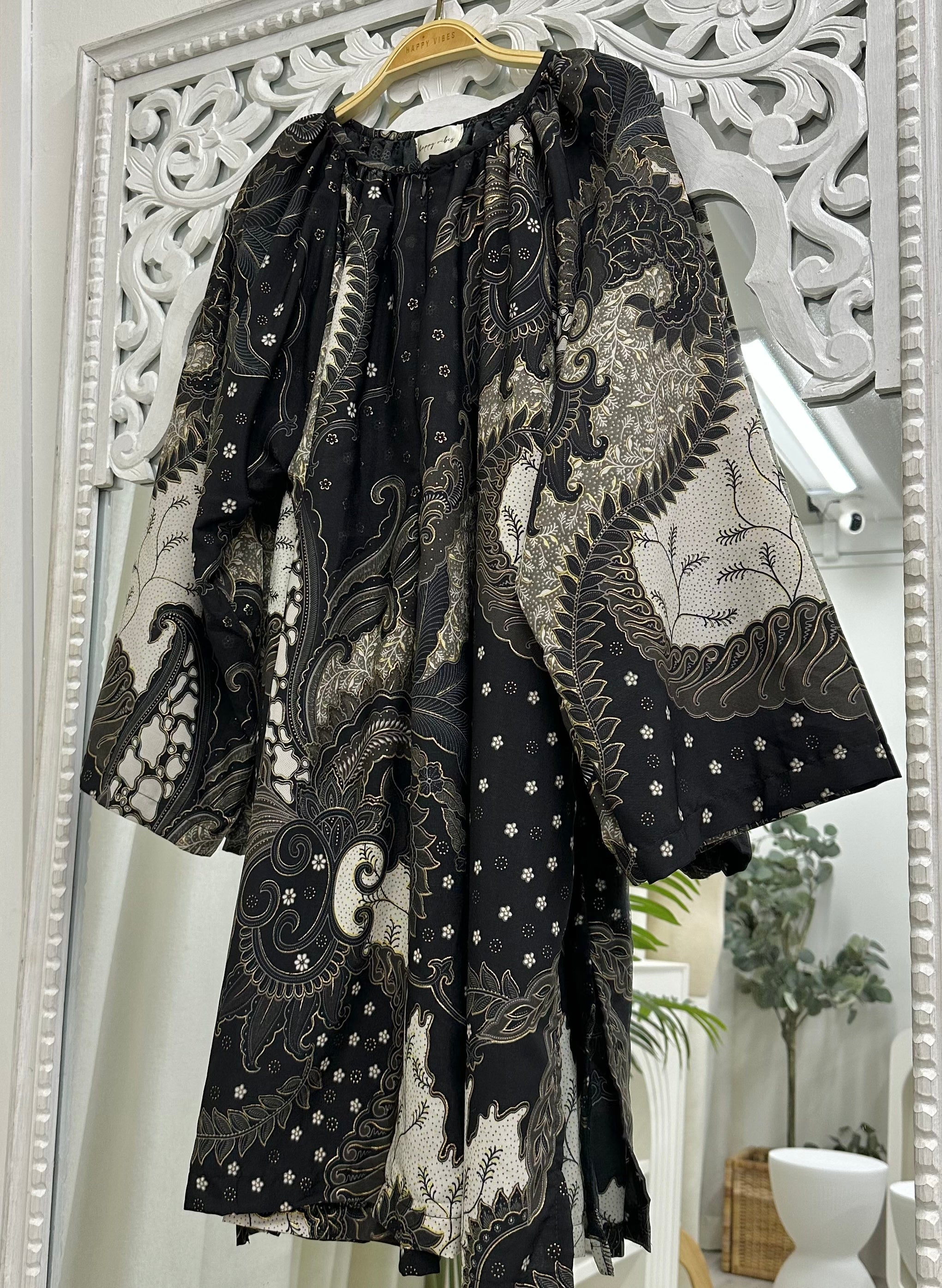 Raglan Sleeve Batik Tunic - Nursing Friendly