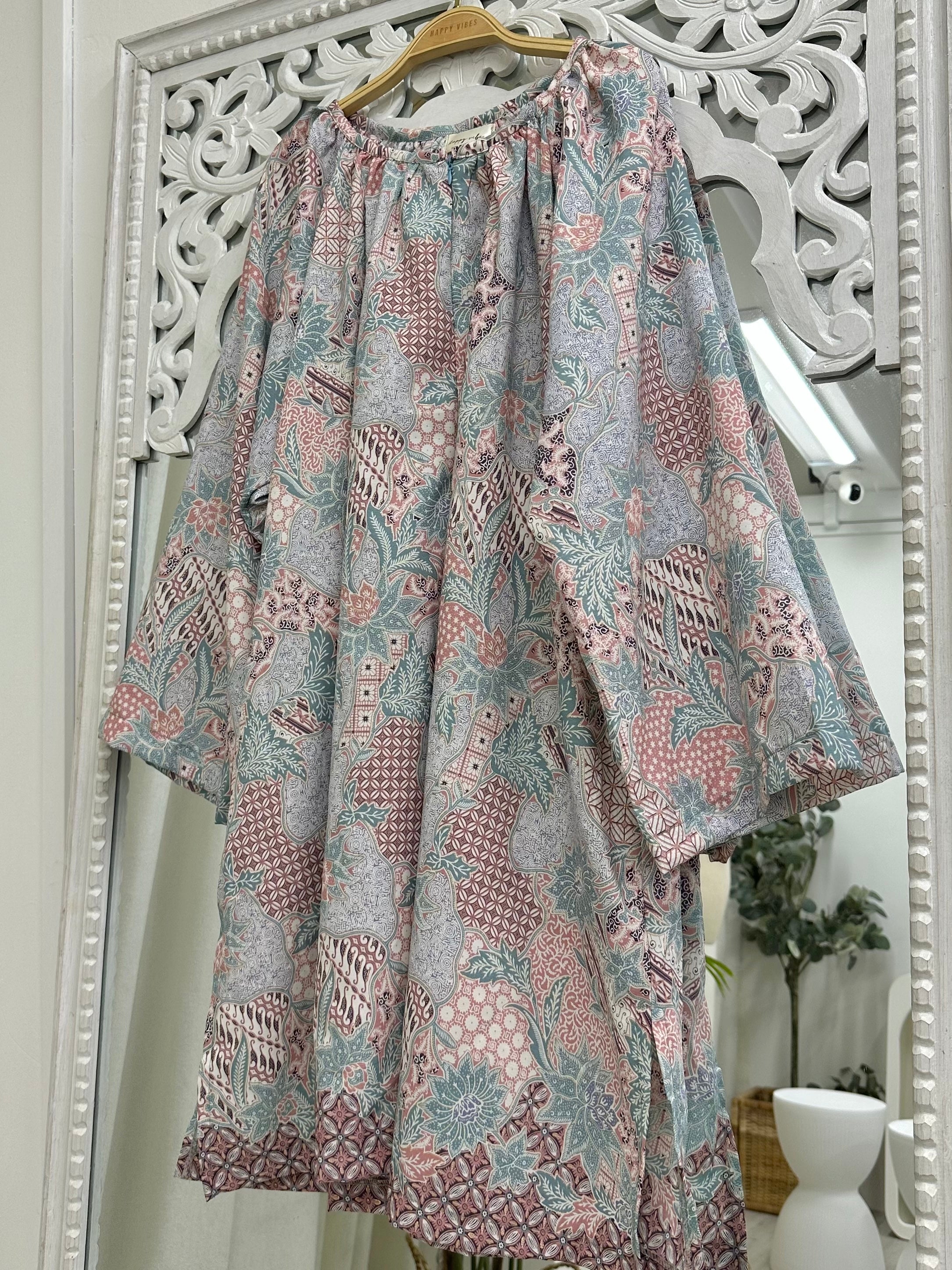 Raglan Sleeve Batik Tunic - Nursing Friendly