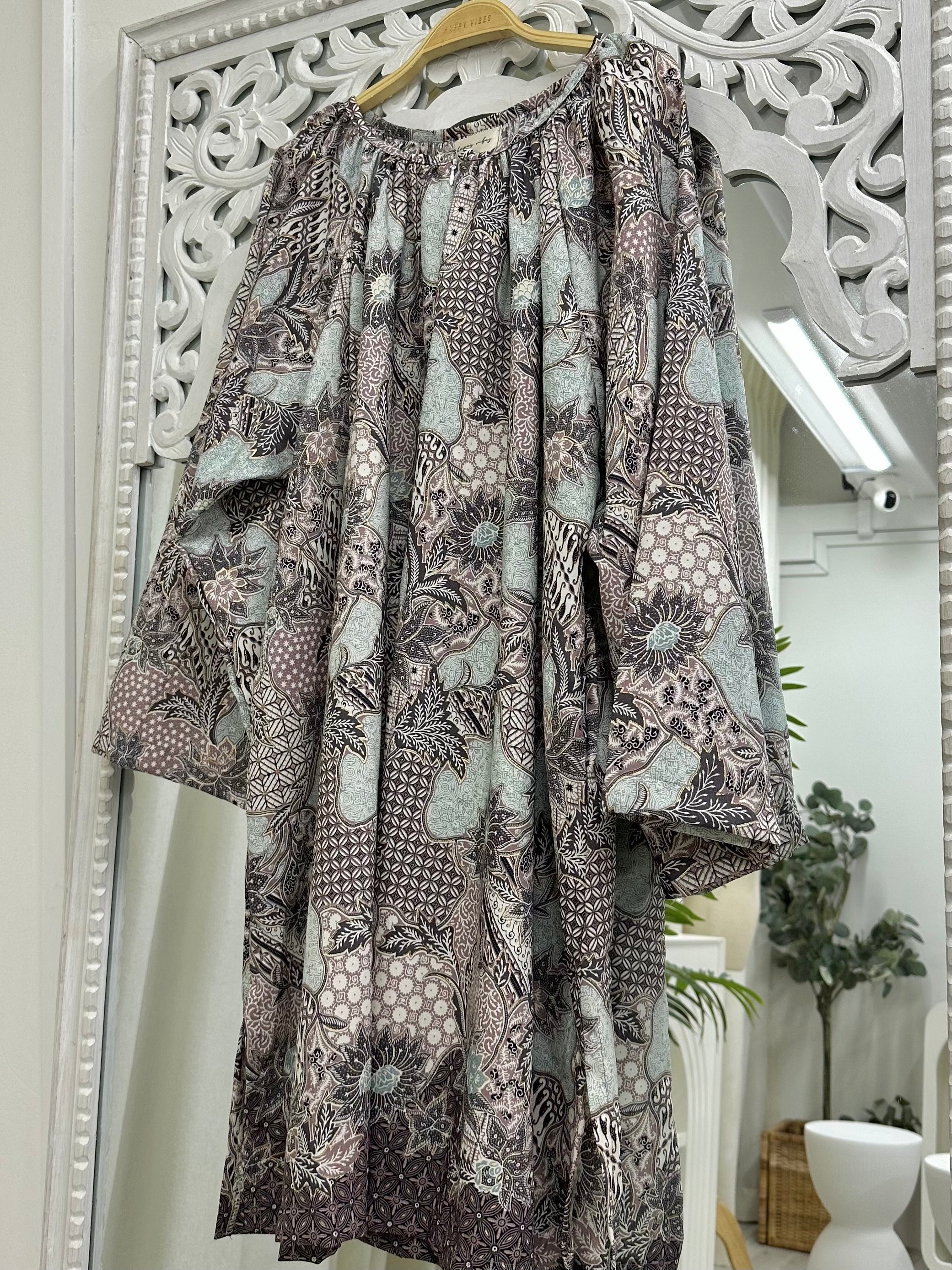 Raglan Sleeve Batik Tunic - Nursing Friendly