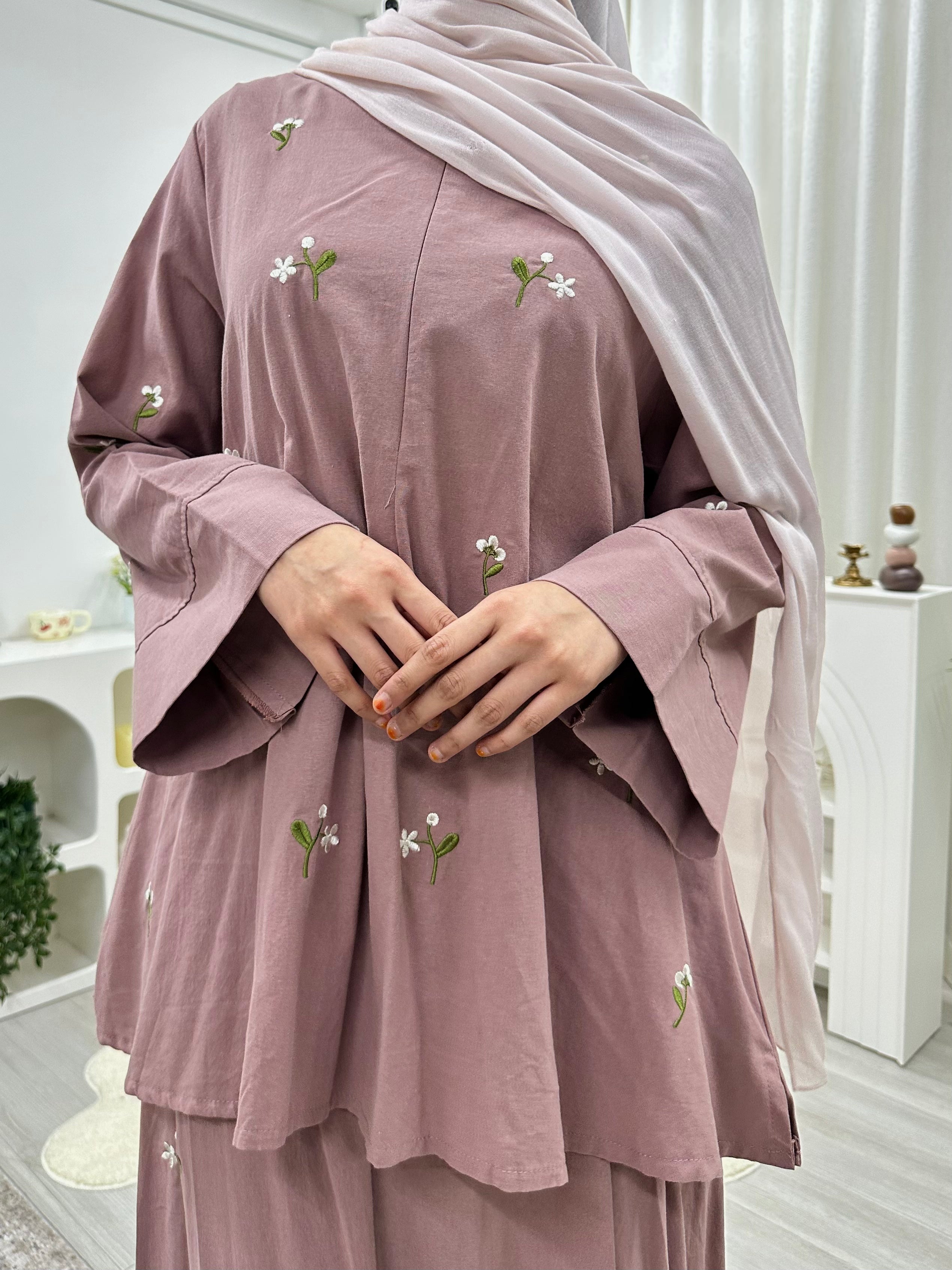 Juniper Embo Skirt Set HV Label