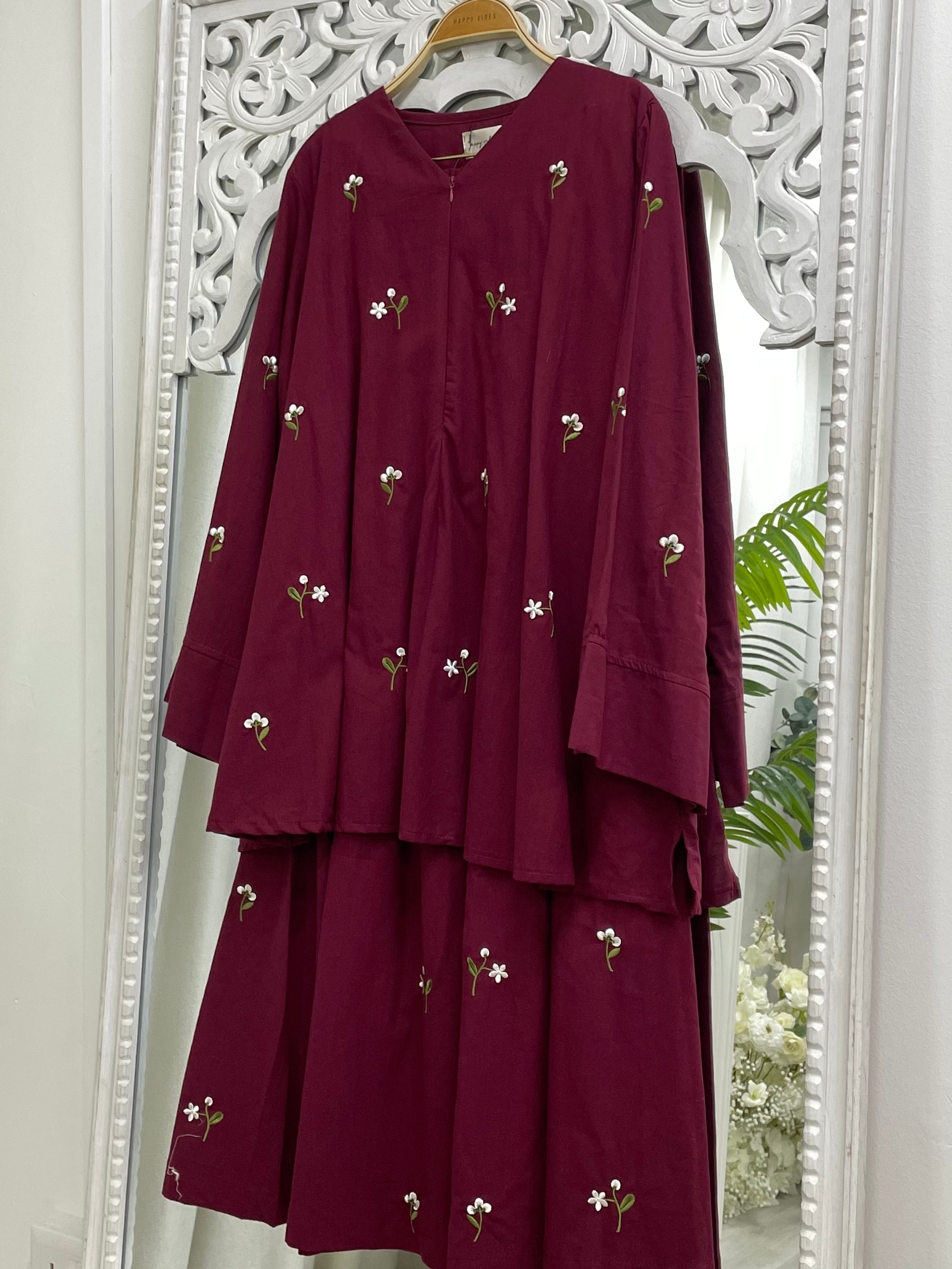 Juniper Embo Skirt Set HV Label