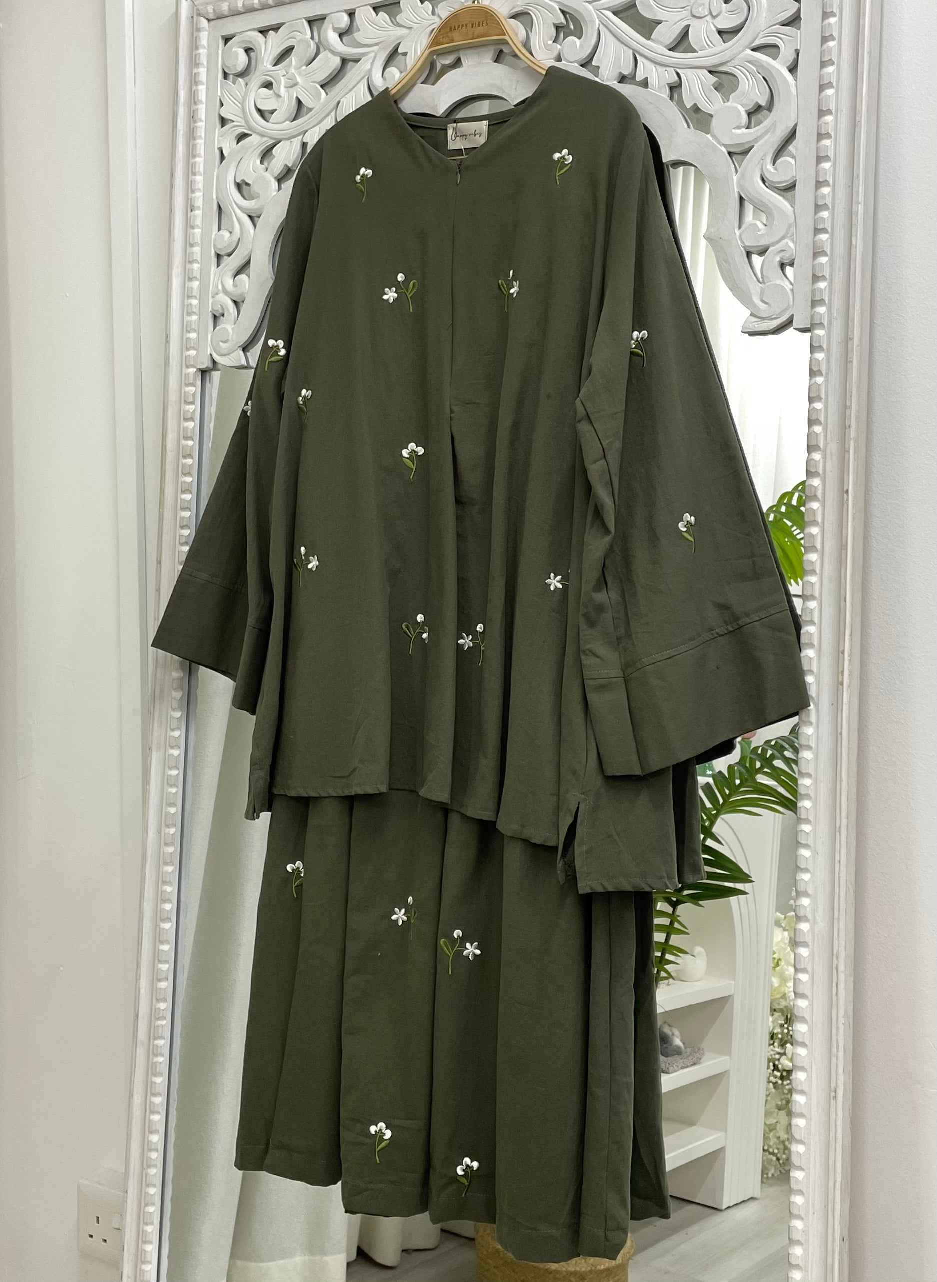Juniper Embo Skirt Set HV Label